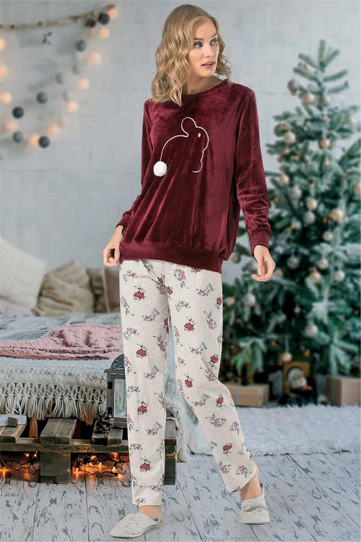 Tavşanlı Kadife Kadın Pijama Gecelik Takımı 66644
