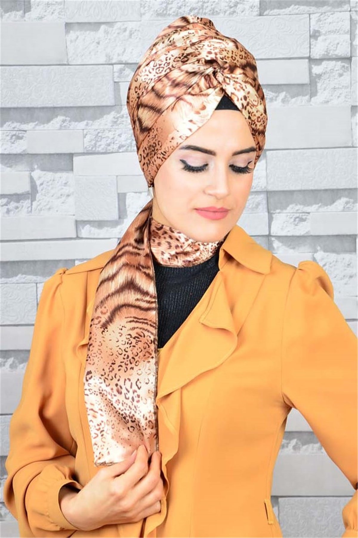 Zincir Bandana Pratik Bone Şal BN015