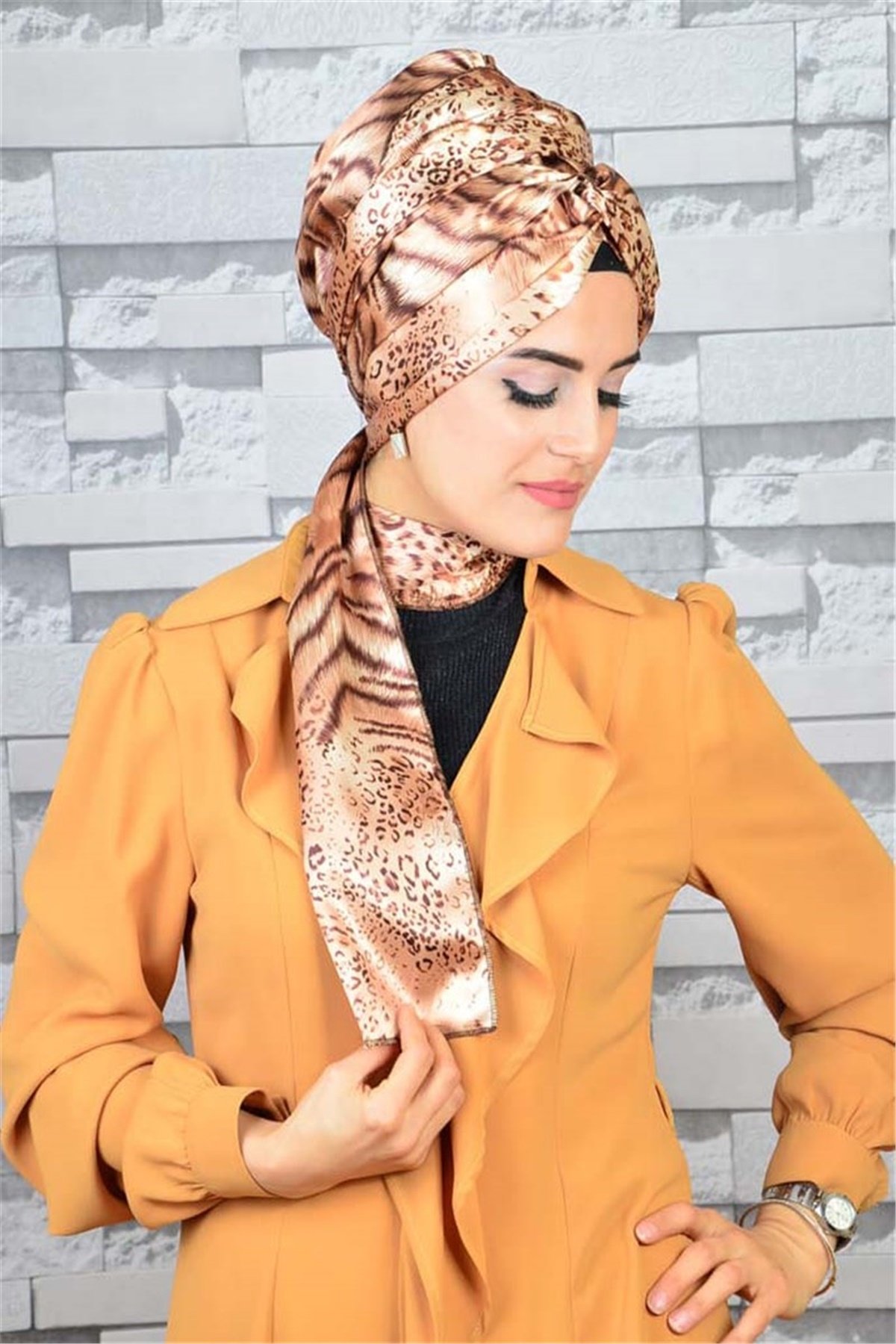 Zincir Bandana Pratik Bone Şal BN015