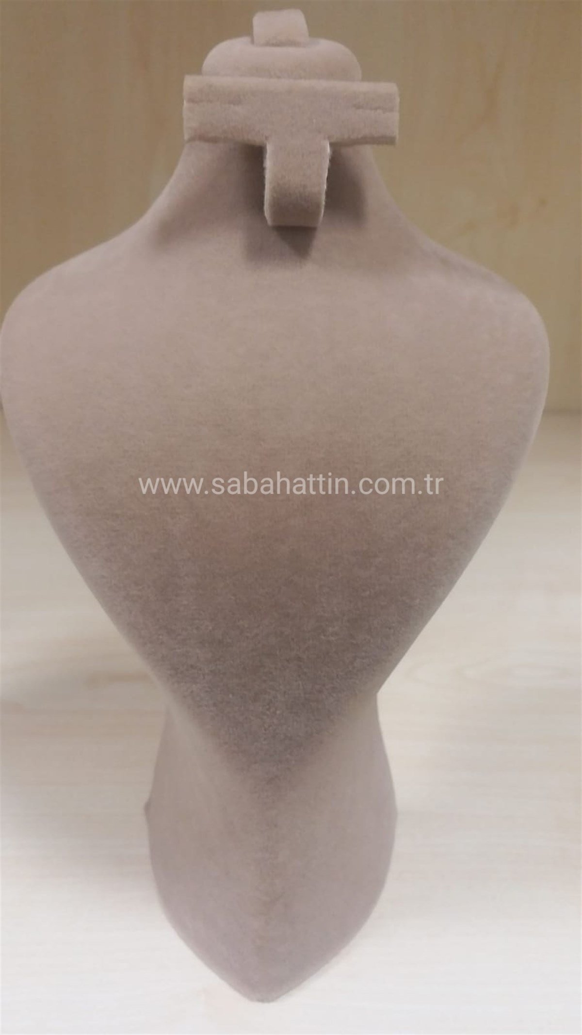 DERİ VE KADİFE SET  BOYUNLUK , LEATHER  AND VELVET  SET NECKLACE JEWELRY DISPLAYS