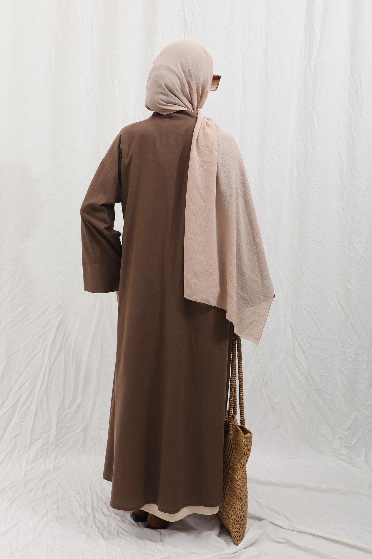 Önden Bağlamalı Abaya Kahverengi