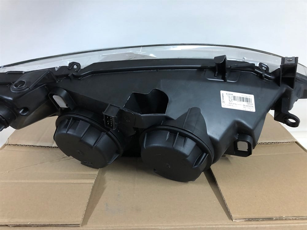 PEUGEOT 307 SOL ÖN FAR 2001-2005 Parça No: 6204Z2