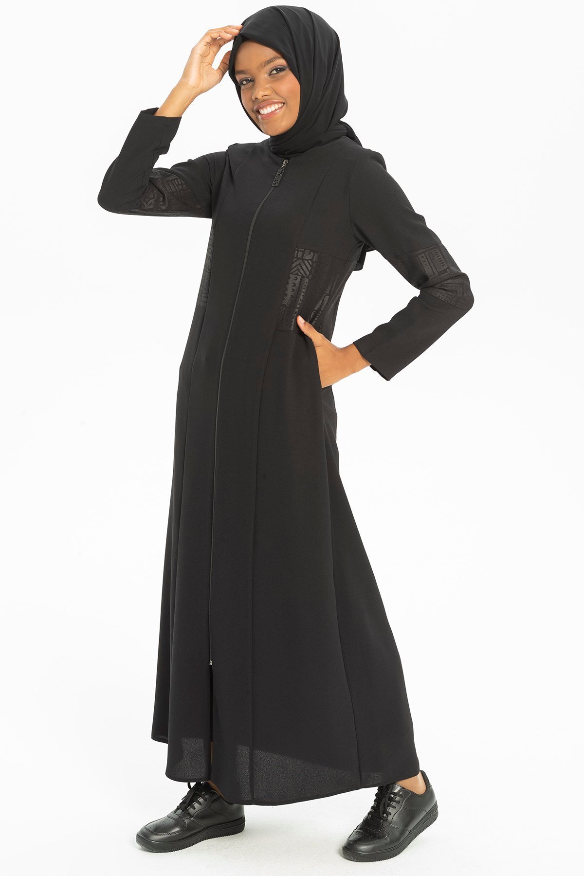 Beyza-Baskı Detaylı Spor Siyah Ferace 3376