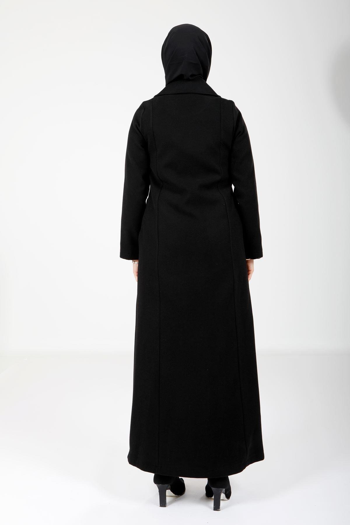 Beyza-Beyza Exclusive Düğmeli Uzun Siyah Renk Tesettür Manto 9160
