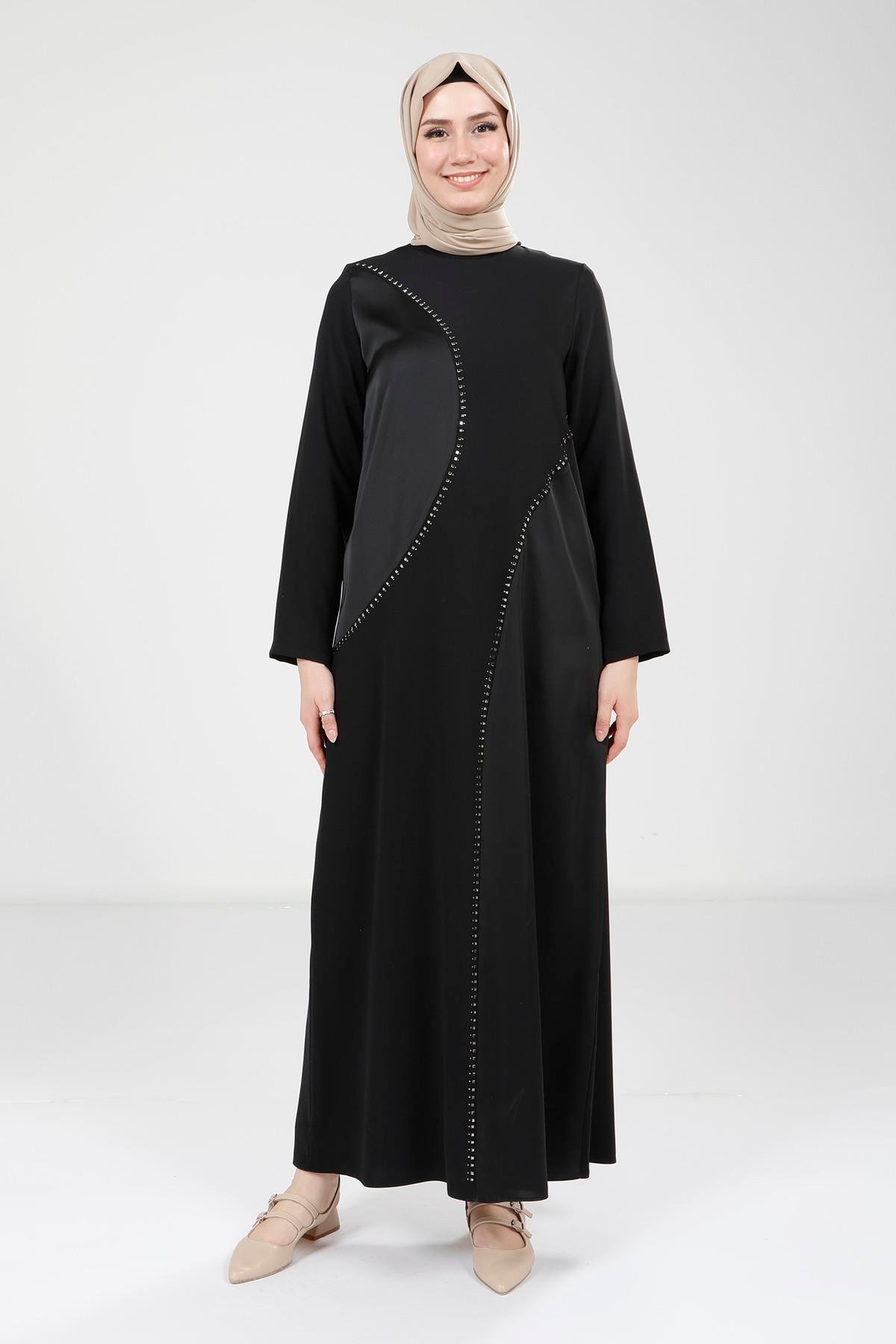 Beyza-Beyza Taş Detaylı Siyah Elbise 9317