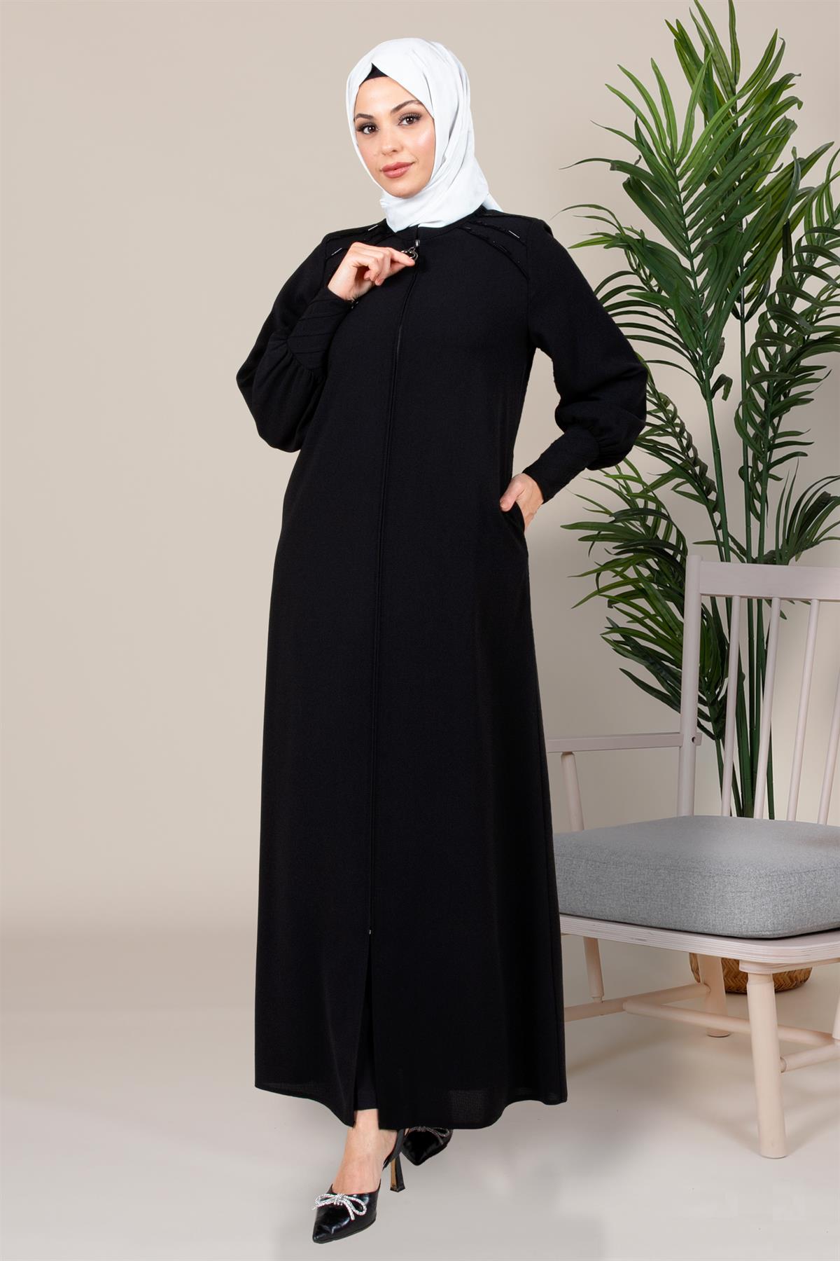 Beyza-Boncuk İşlemeli Siyah Ferace 3505