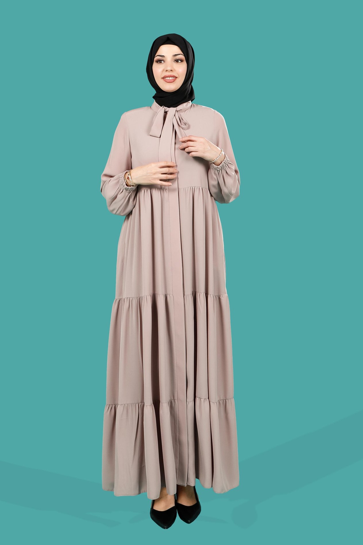 Beyza-Görele Üç Katlı Büzgülü Yakası Bağcıklı Bej Ferace 3692