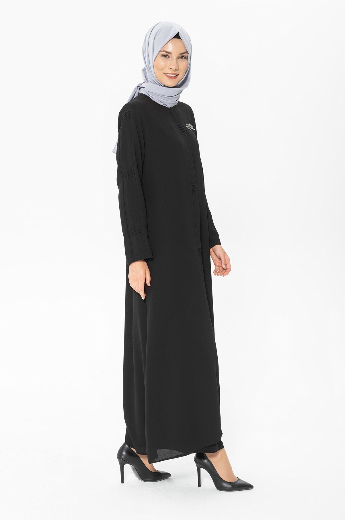 Beyza-Pintuck Detailed Black Abaya 3351-2
