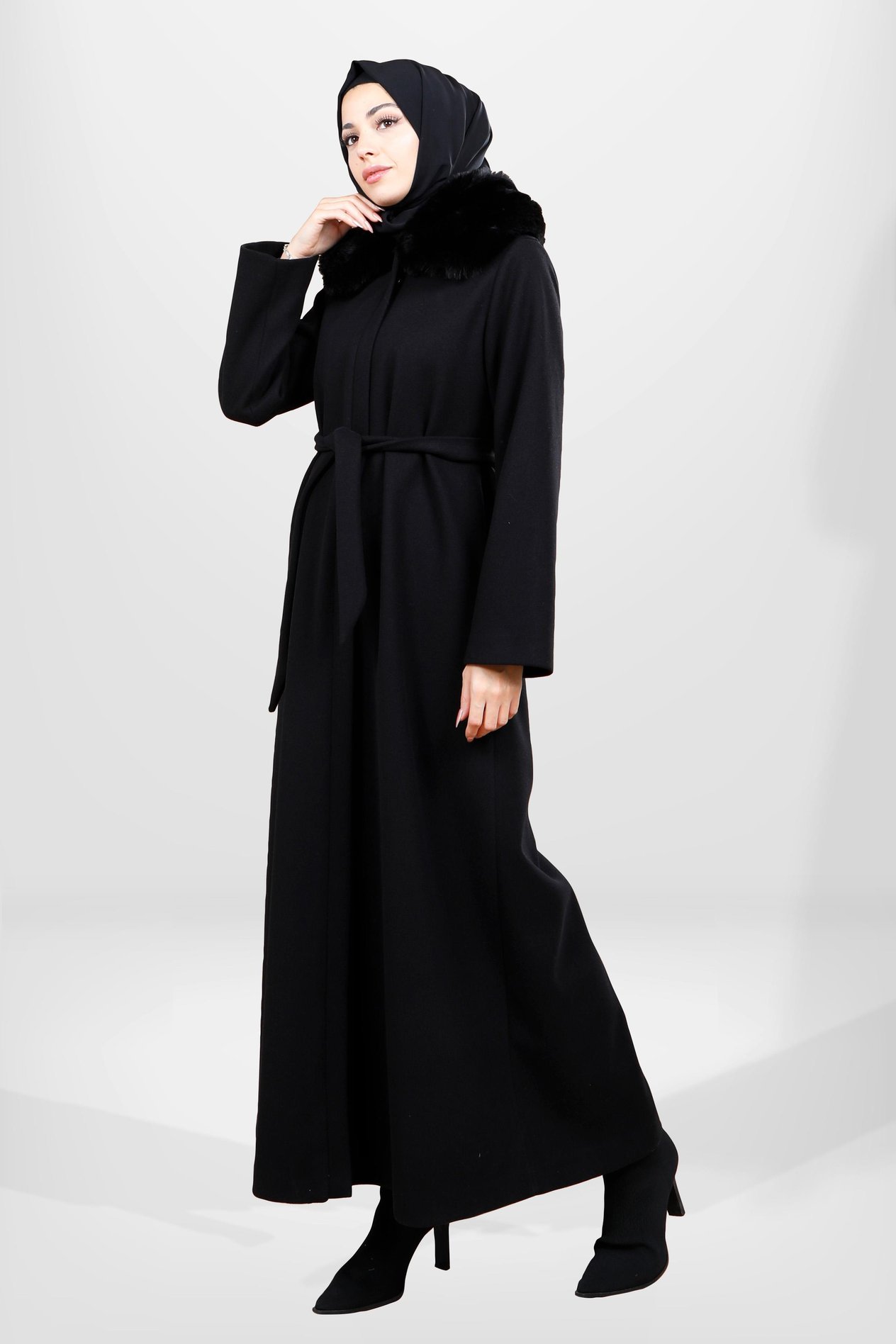 Beyza-NİŞANTAŞI KABAN SİYAH KAŞE