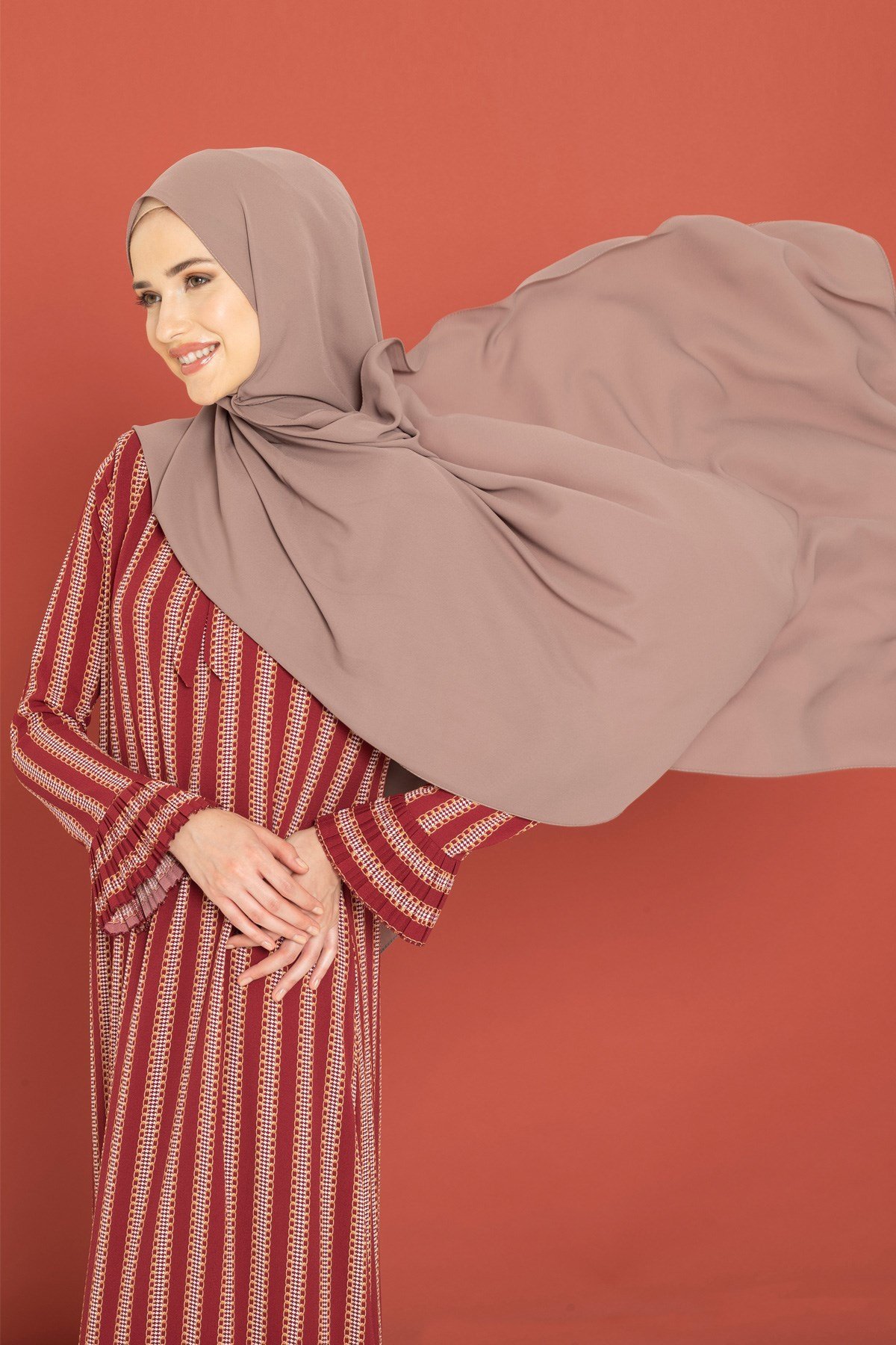 Beyza-Queen İpeği Sütlü Kahve Şal