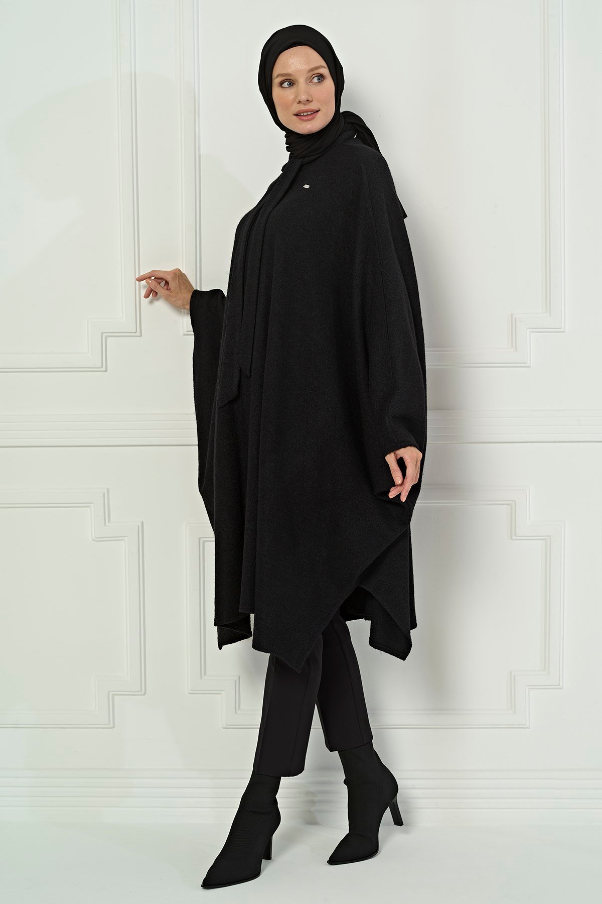 Beyza-KELEBEK KIŞLIK YARASA SİYAH KEÇE