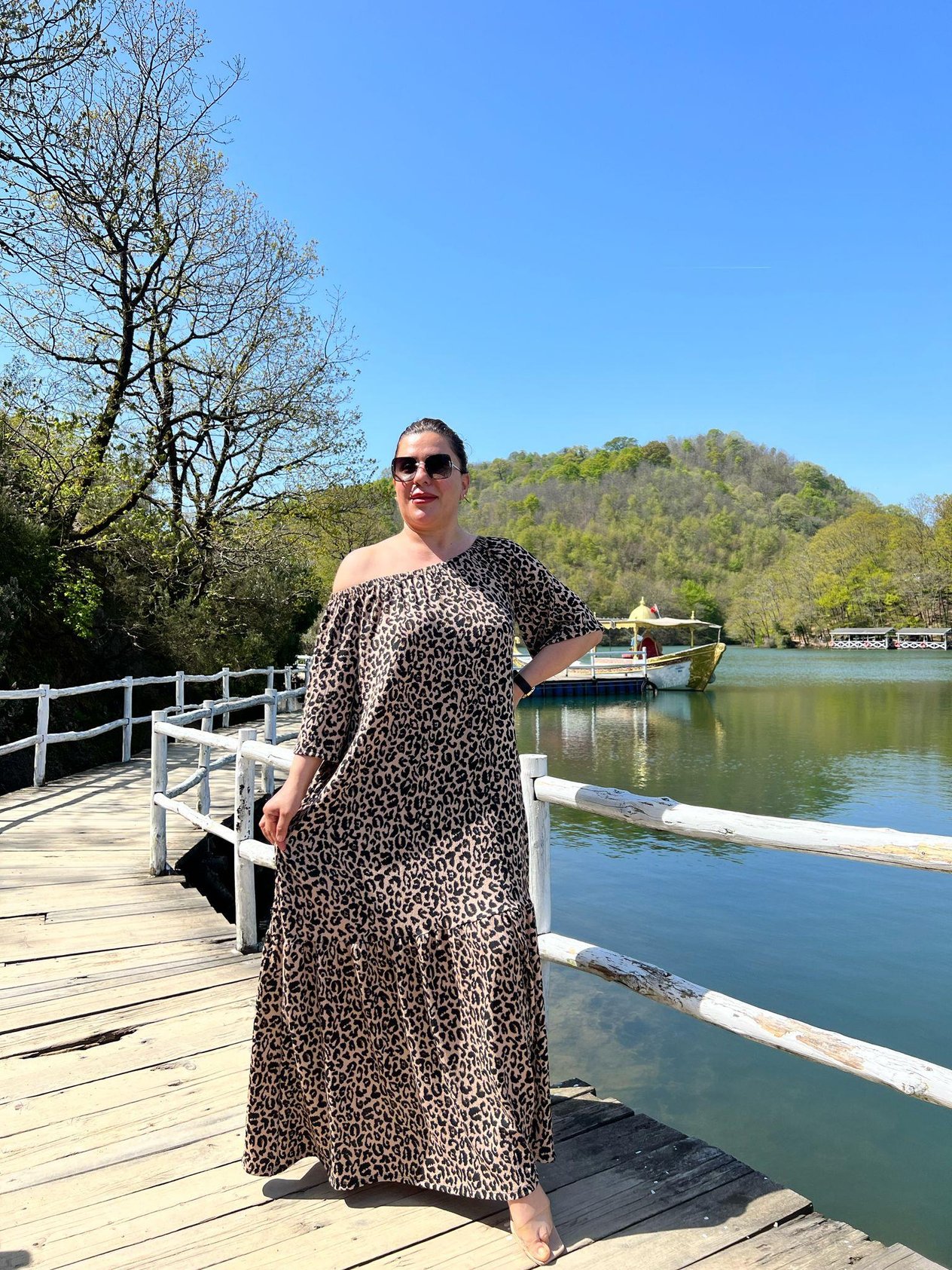 Madonna Yaka Rahat Kalıp Büyük Beden Elbise