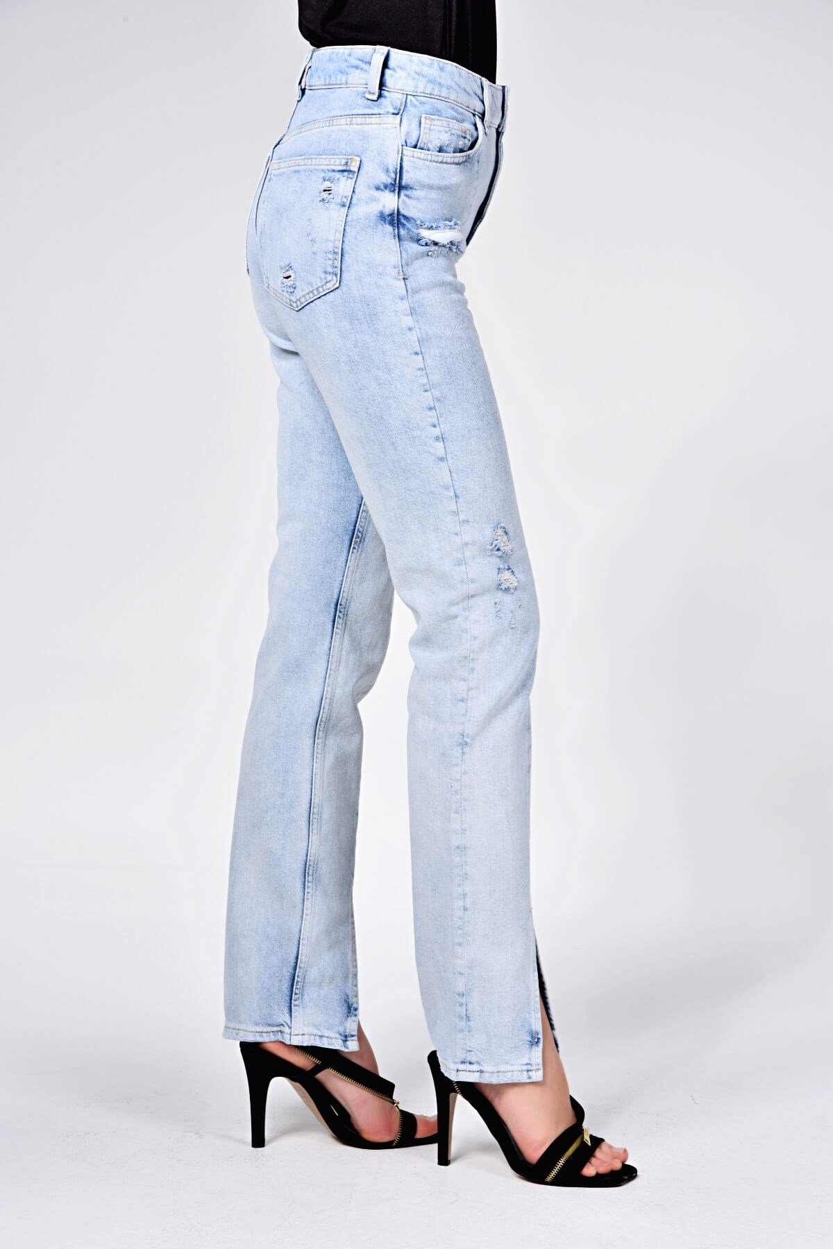 Paçaları Yıtmaçlı Jean Pantolon 