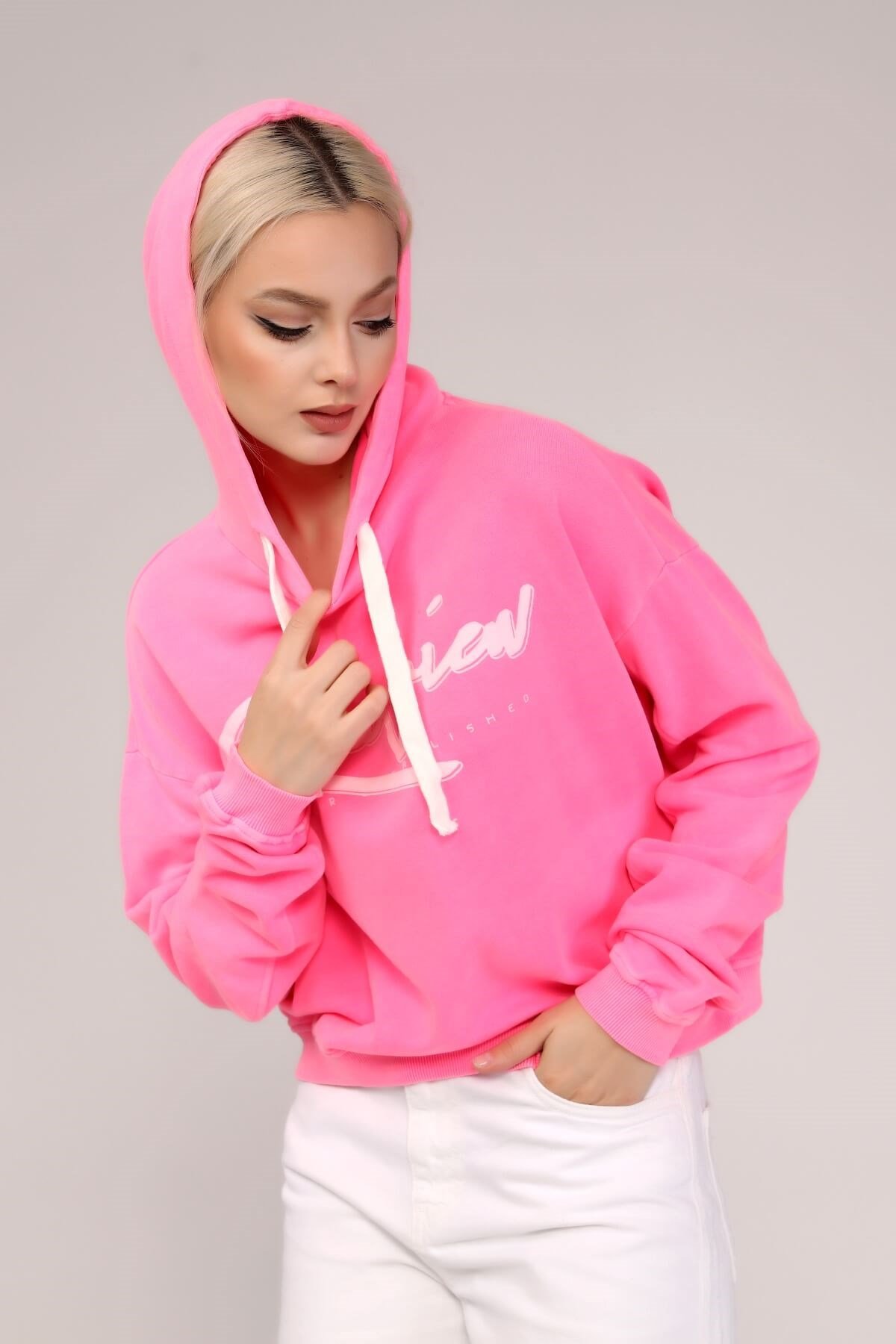 Pembe Baskılı Kapşonlu Sweatshirtt