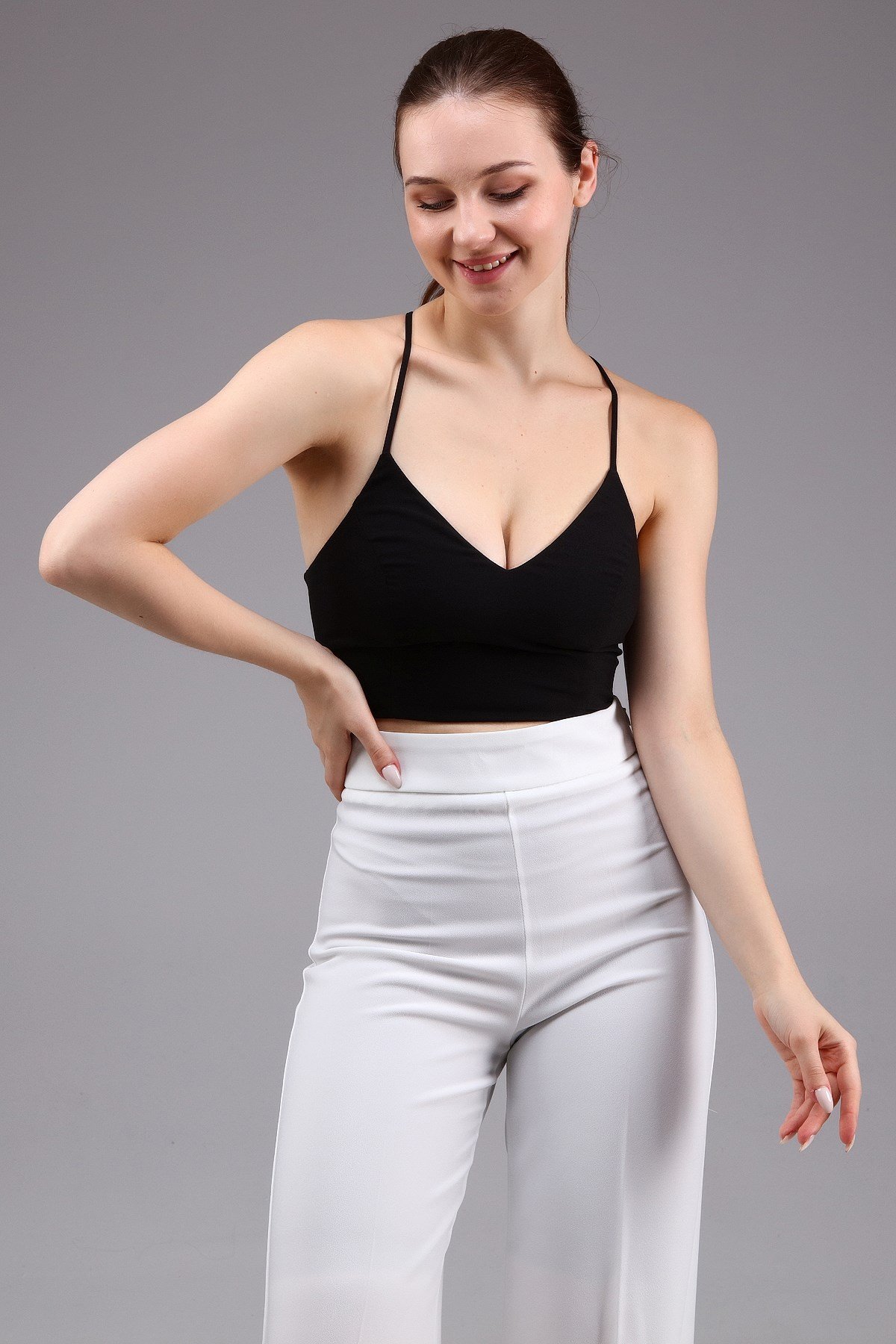 Siyah İp Bağlamalı Crop Top