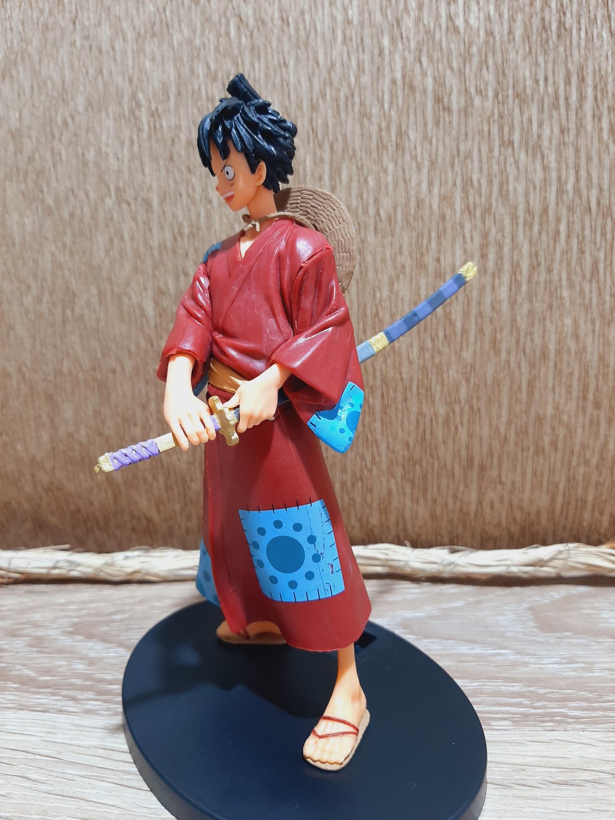 Monket D Luffy Kılıclı Karakter Figur