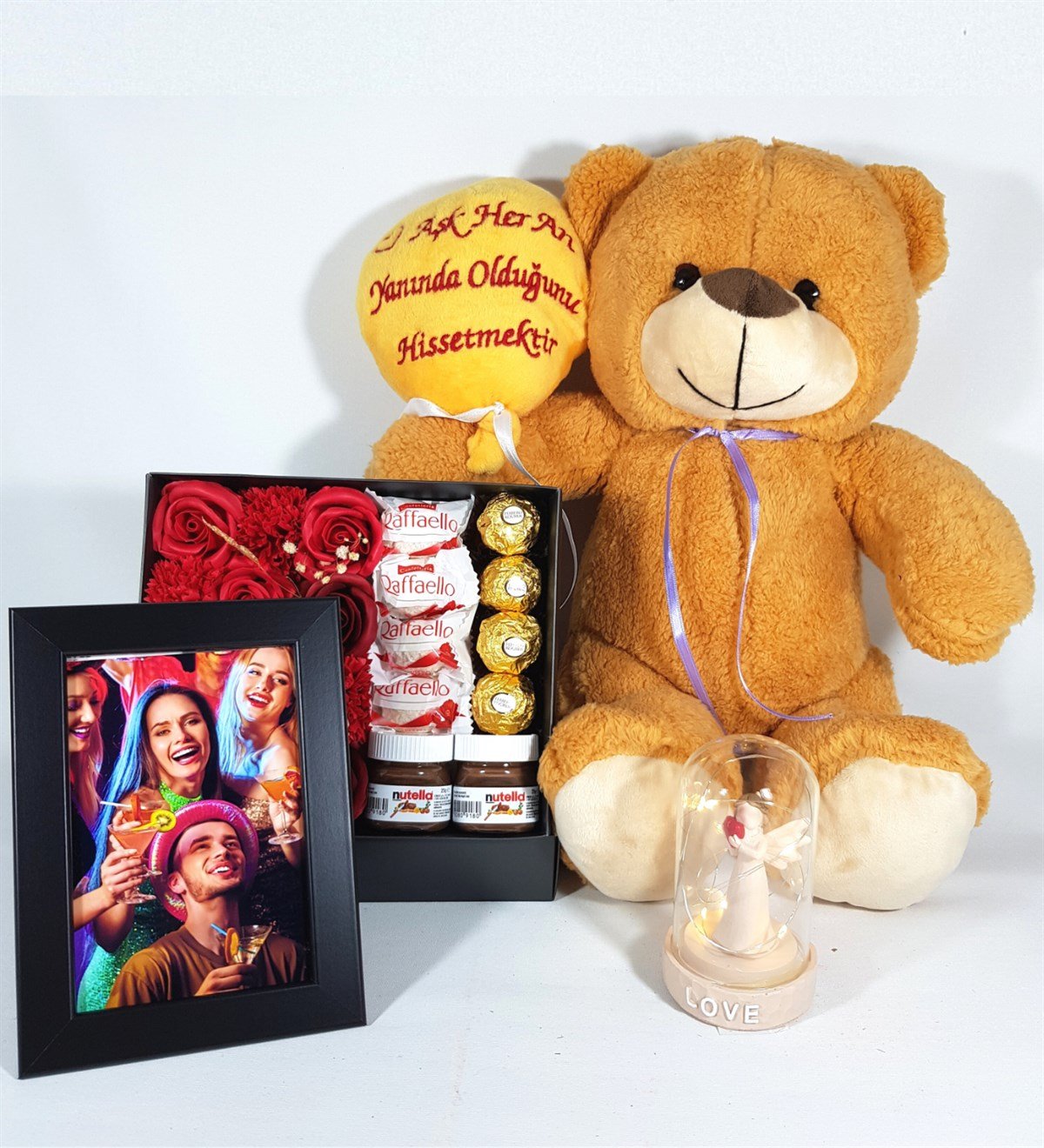 Kişiye Özel Sevgiliye Hediye Siyah Çerçeve Fotoğraflı Işıklı Şans Meleği Ferrero Çikolata Hediye Setleri