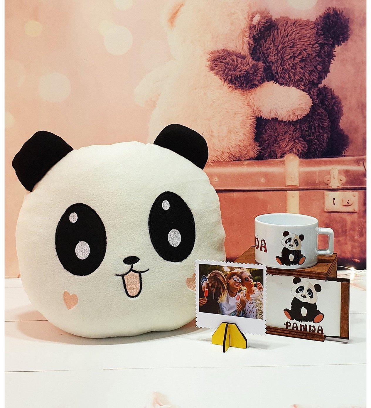 Kişiye Özel Fotoğraflı Panda Yastık Ve Kutulu Kupa Hediye Seti BANYO GURUBU