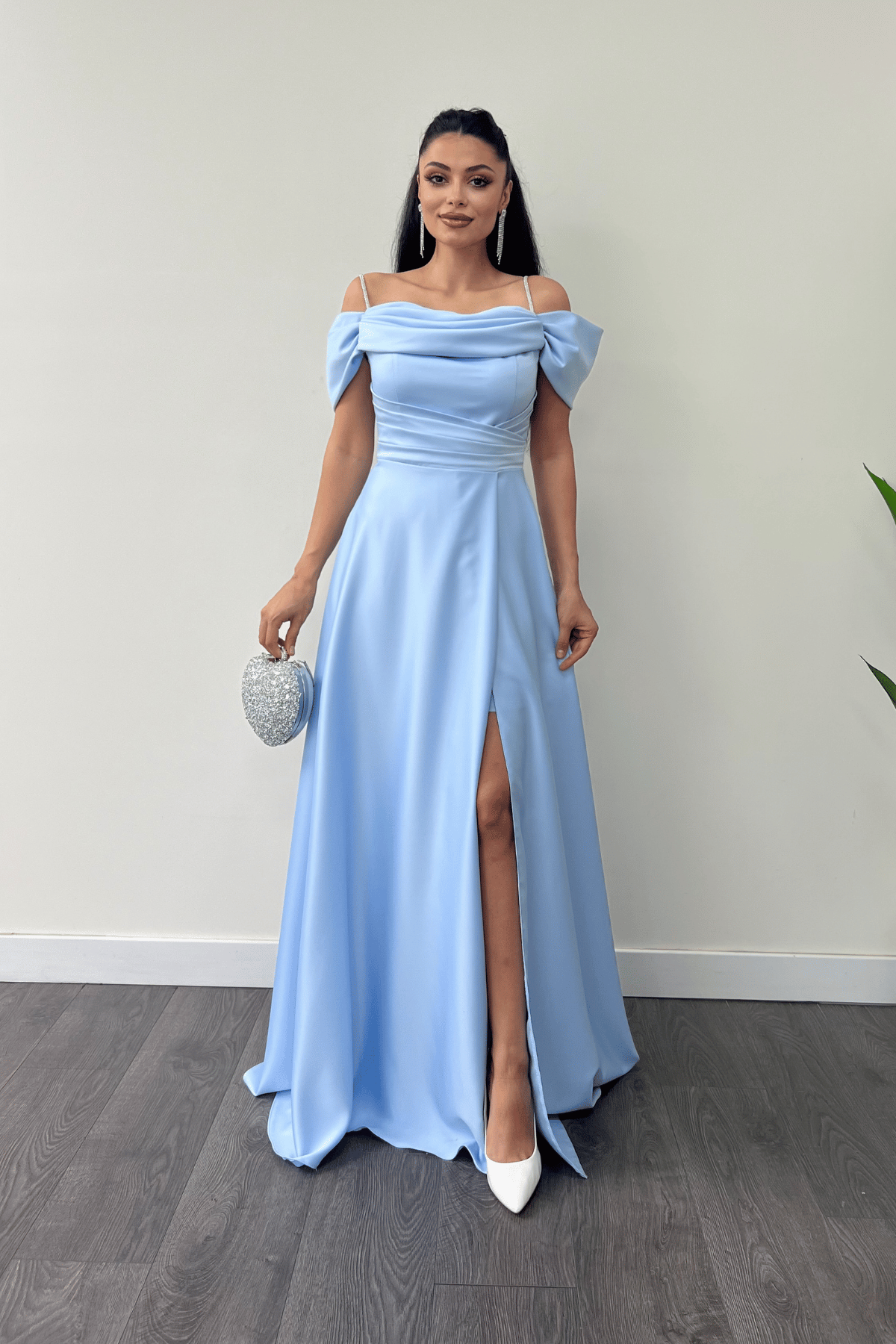 Saten Kumaş Büzgülü Askılı Abiye Elbise - BEBE MAVİSİ