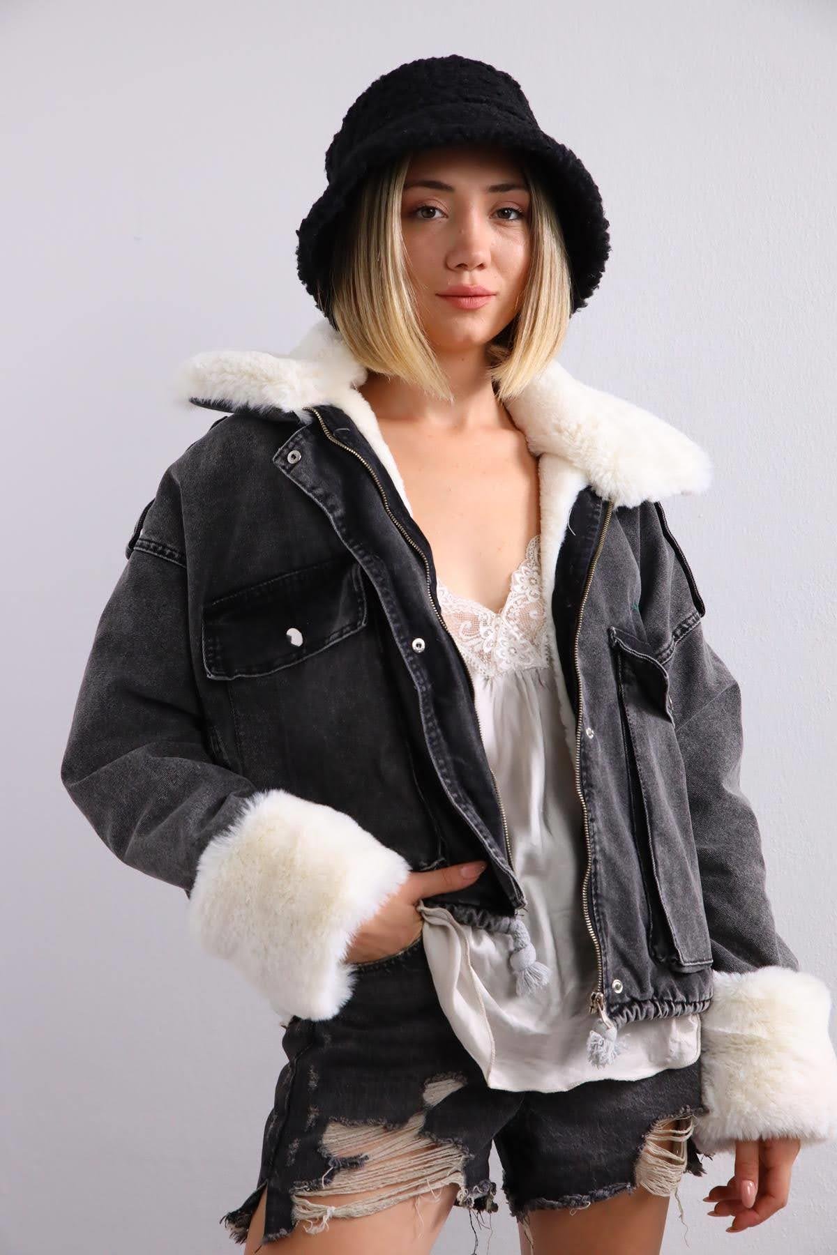 Black Shoulder Epaulet Plush Big Pocket Denim Jacket - Saman Butik | Shop Online Black Shoulder Epaulet Plush Big Pocket Denim Jacket