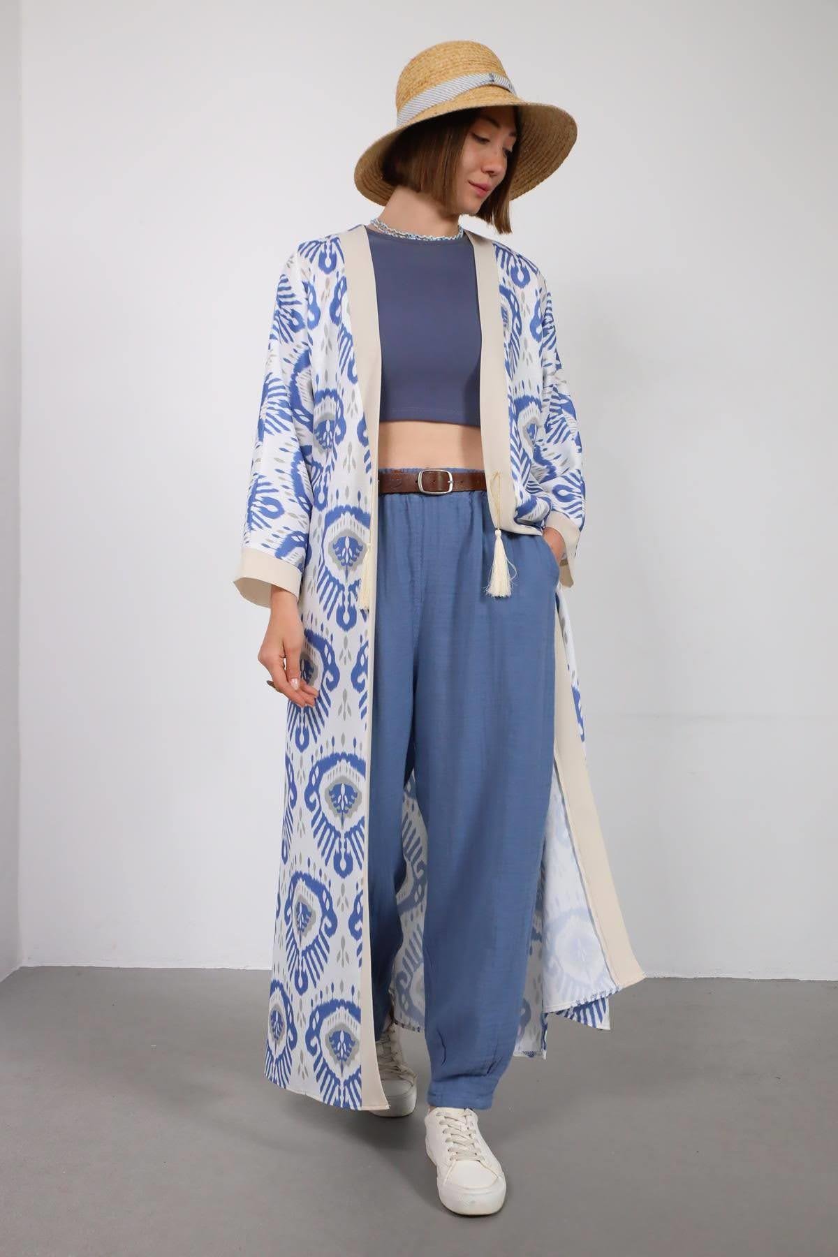Krem Rengi Desenli Yanları Yırtmaçlı Kimono - Şaman Butik Krem Rengi Desenli Yanları Yırtmaçlı Kimono