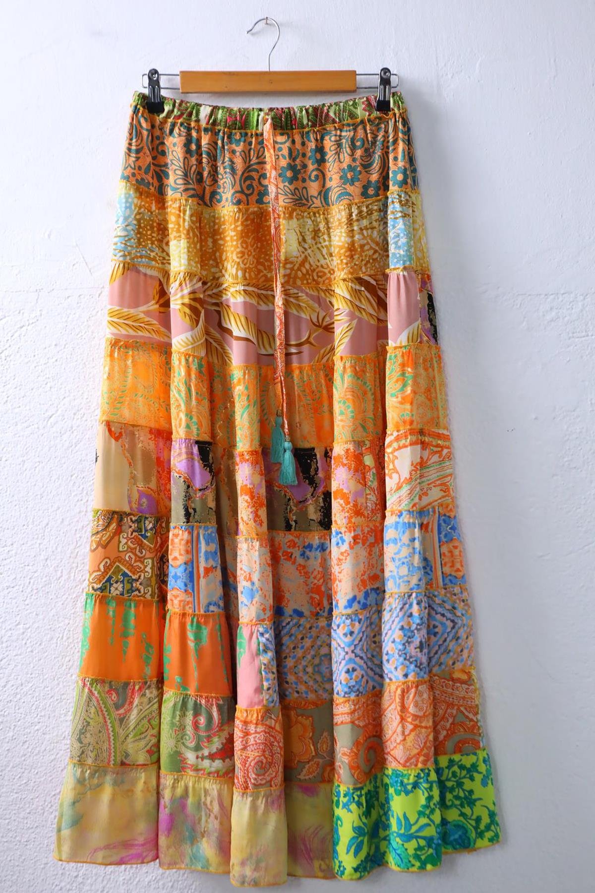 Renkli Patchwork Otantik İpek Etek - Şaman Butik Renkli Patchwork Otantik İpek Etek