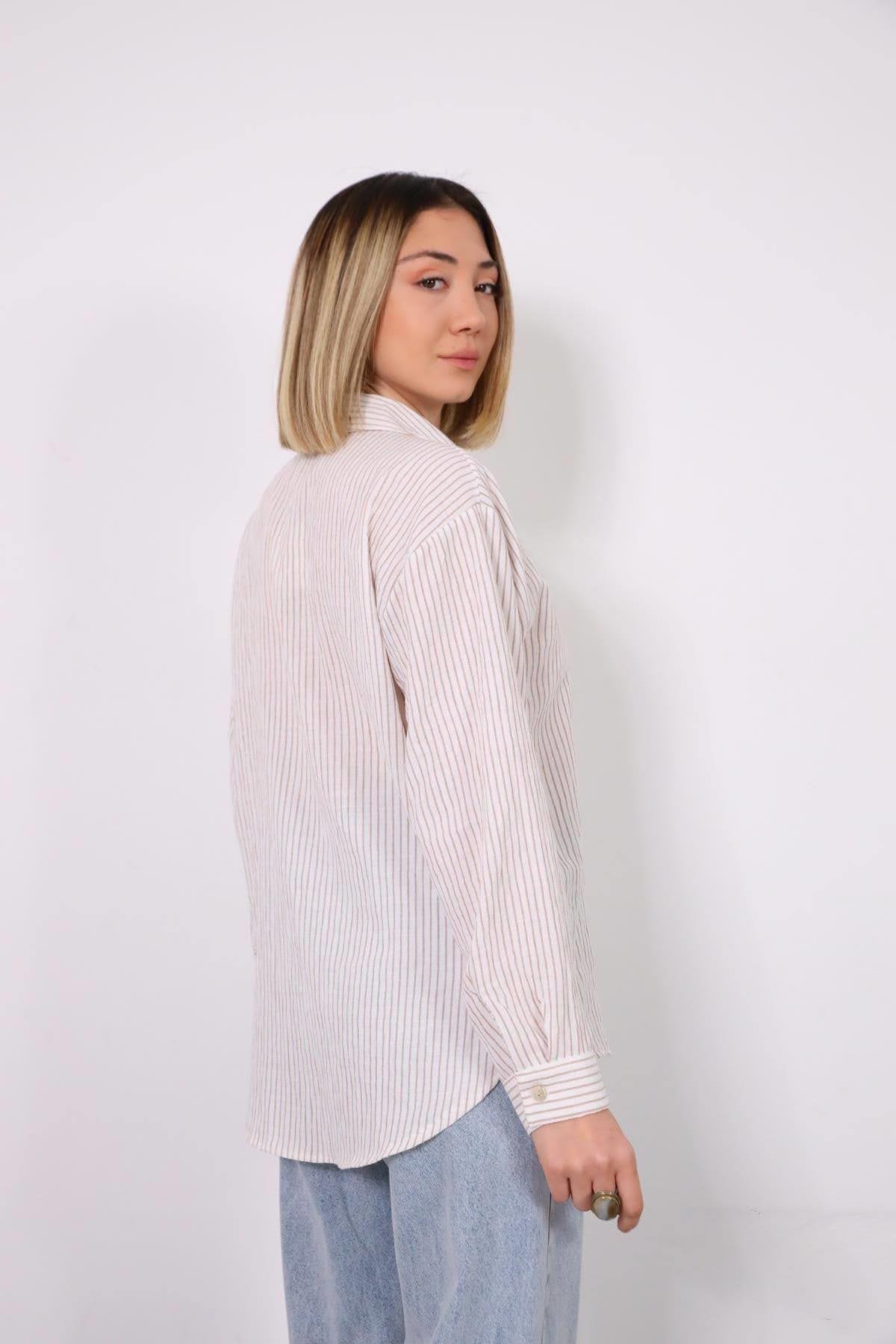  Beyaz Çizgili V Yaka Oversize Gömlek