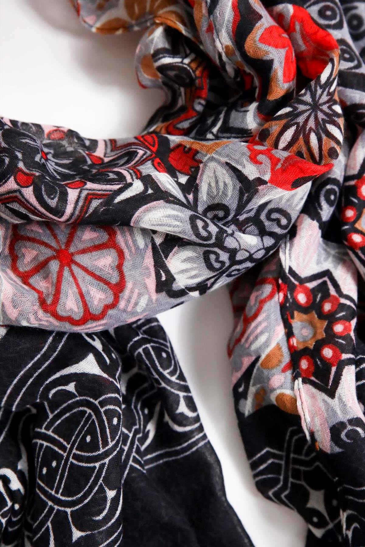 Siyah Mandala Desenli Şal - Şaman Butik Siyah Mandala Desenli Şal