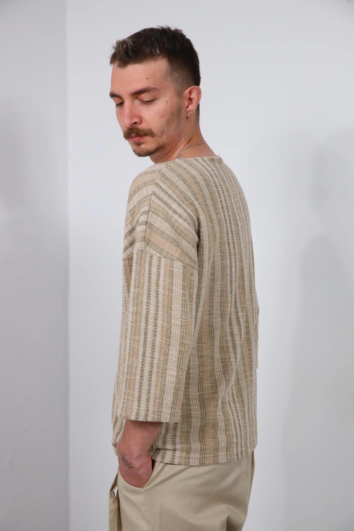  Bej Çizgili Geniş Yaka Truvakar Kol Erkek Sweatshirt