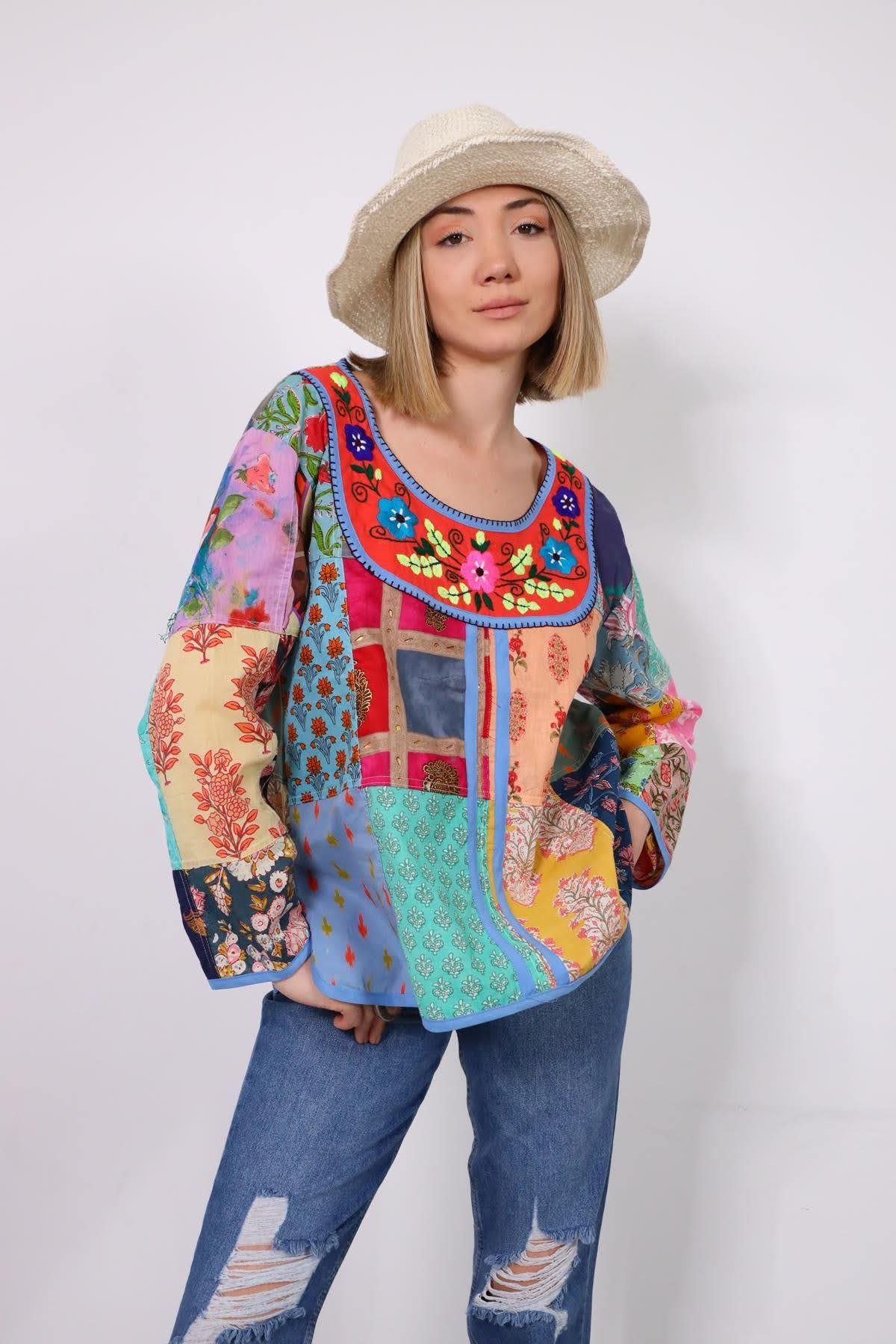 Pembe İşlemeli V Yaka Yırtmaçlı Otantik Patchwork Tunik - Şaman Butik Pembe İşlemeli V Yaka Yırtmaçlı Otantik Patchwork Tunik