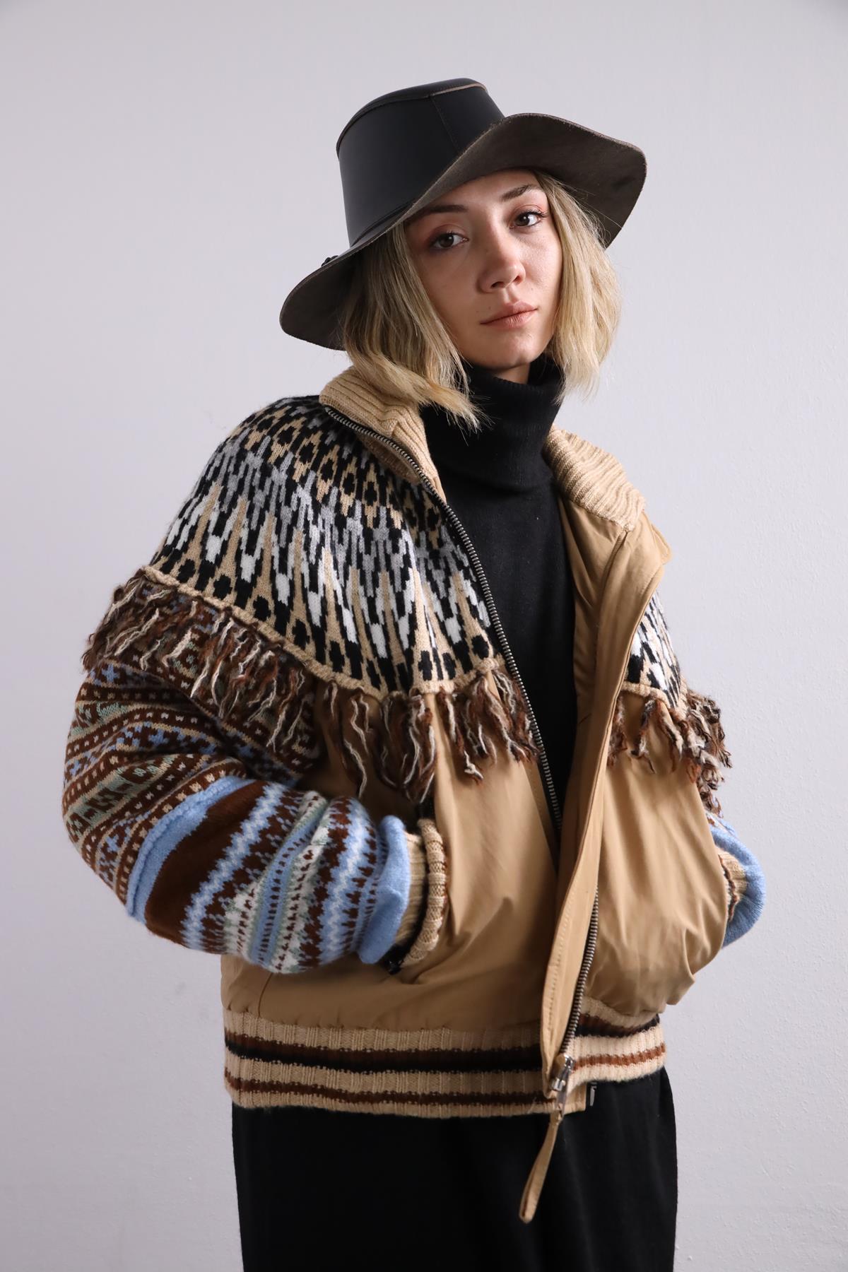  Camel Rengi Desenli Bomber Ceket