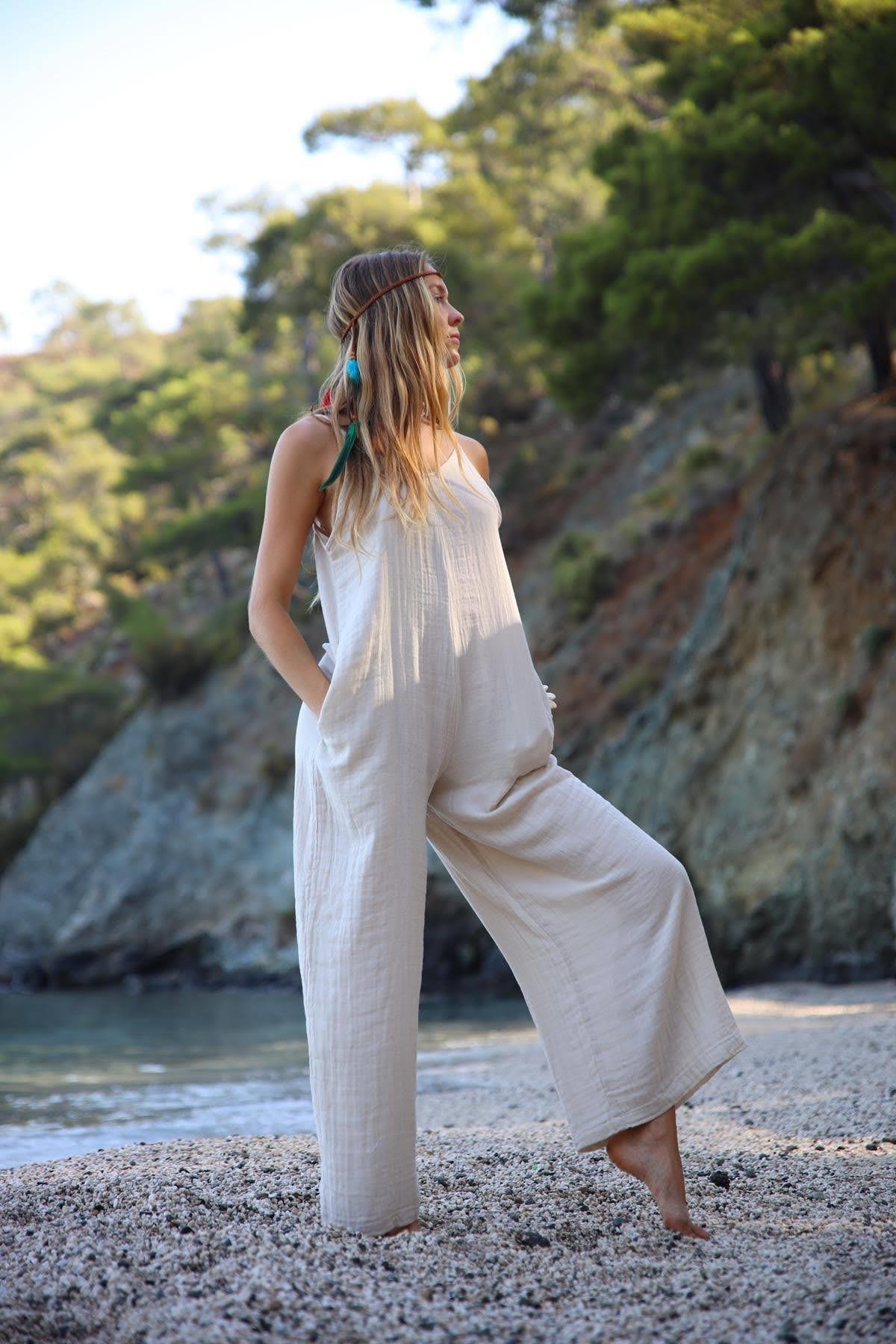 Krem Rengi Askılı Salaş Müslin Tulum - Şaman Butik Krem Rengi Askılı Salaş Müslin Tulum