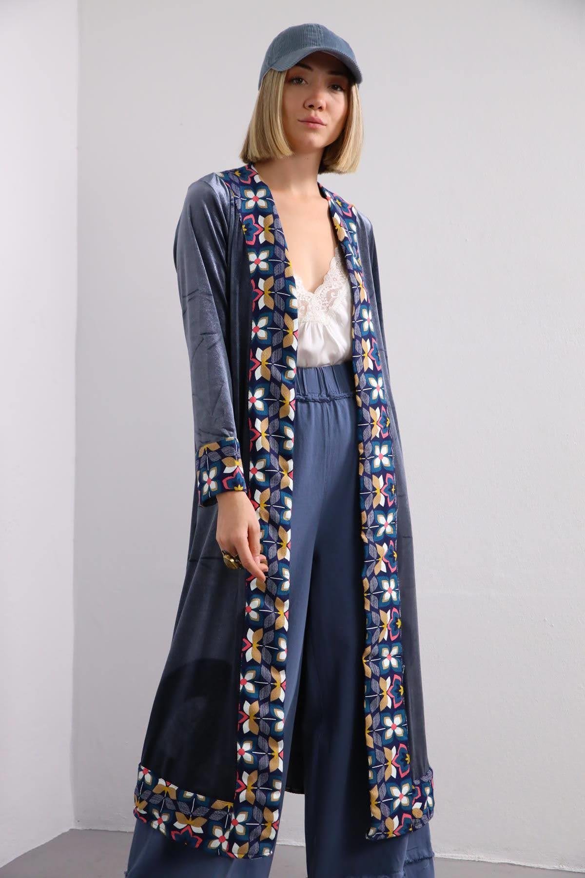 İndigo Mavi Kenarları Desenli Kadife Kaftan - Şaman Butik İndigo Mavi Kenarları Desenli Kadife Kaftan