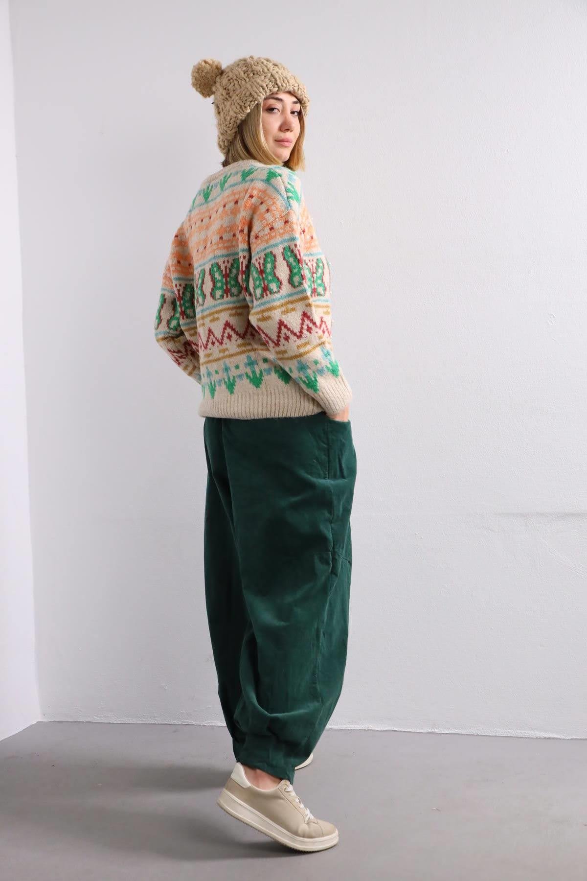Krem Rengi İnci Detaylı Motifli Kazak - Şaman Butik Krem Rengi İnci Detaylı Motifli Kazak