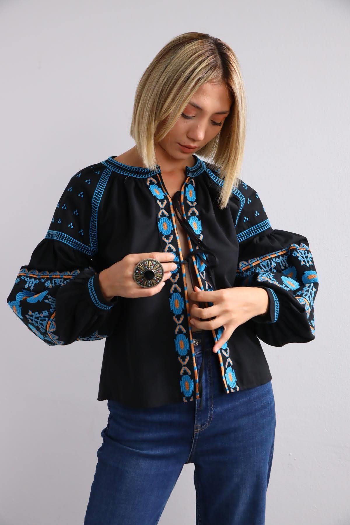 Siyah Etnik Desenli Balon Kol Çift İpli Ceket - Şaman Butik - Bohem Giyim ve Aksesuar | Kadın & Erkek Siyah Etnik Desenli Balon Kol Çift İpli Ceket