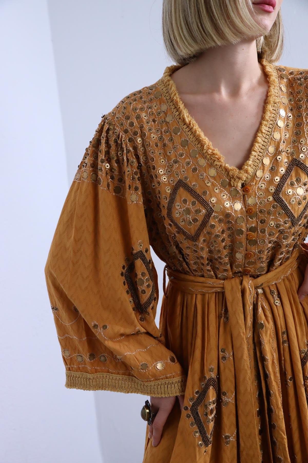  Camel Kendinden Desenli İşlemeli Otantik Elbise