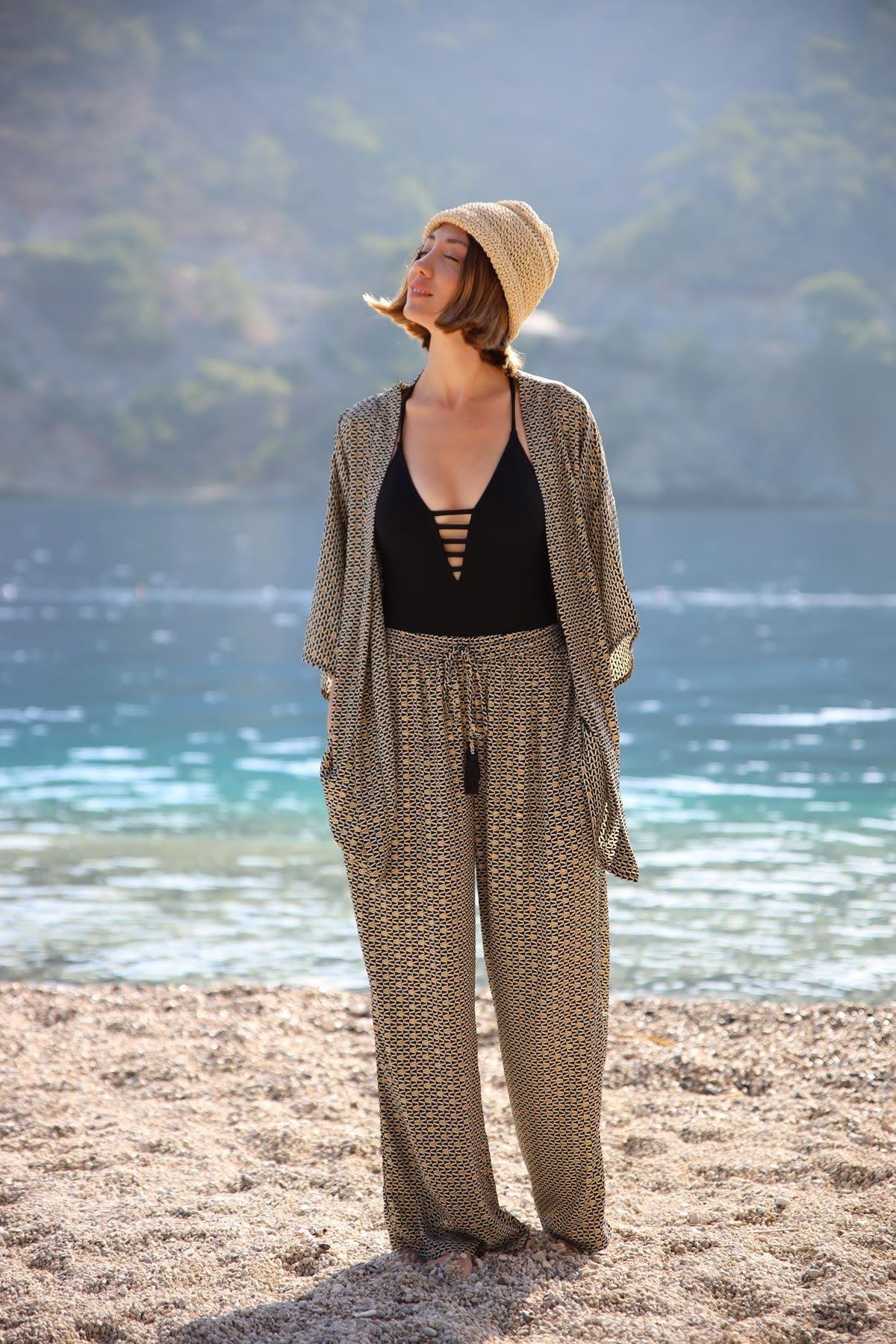  Siyah Altın Varaklı Kısa Kaftan