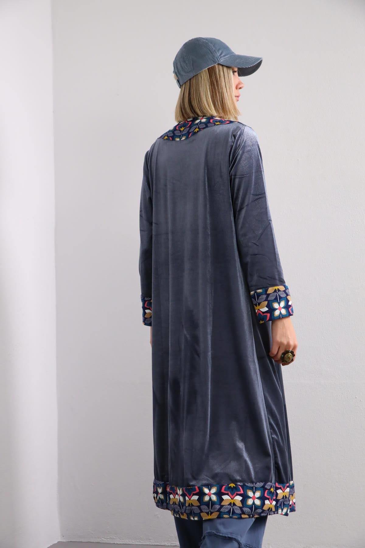 İndigo Mavi Kenarları Desenli Kadife Kaftan - Şaman Butik İndigo Mavi Kenarları Desenli Kadife Kaftan