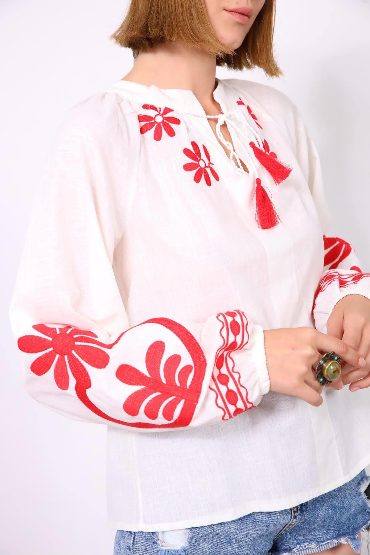 White Collar Cut Patterned Blouse White Collar Cut Patterned Blouse
