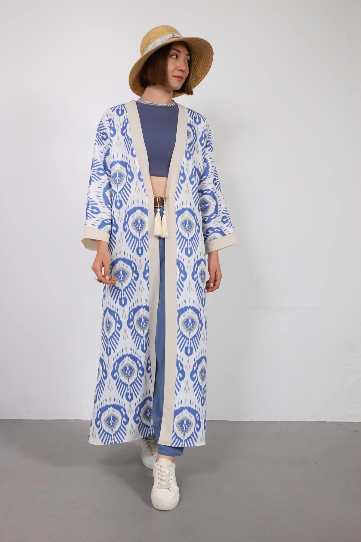 Krem Rengi Desenli Yanları Yırtmaçlı Kimono - Şaman Butik Krem Rengi Desenli Yanları Yırtmaçlı Kimono