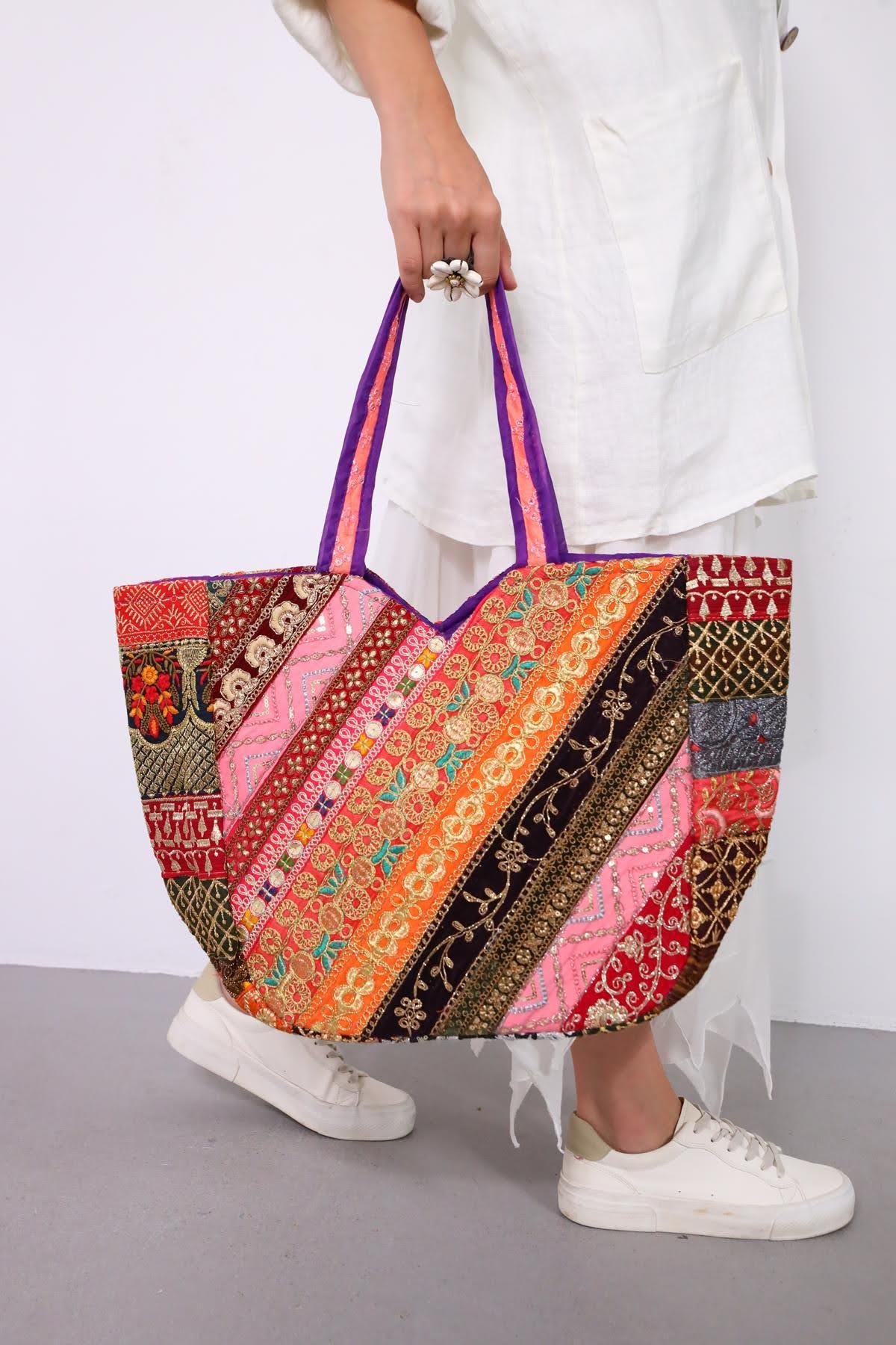 Mor İşlemeli Aynalı Patchwork Çanta - Şaman Butik Mor İşlemeli Aynalı Patchwork Çanta
