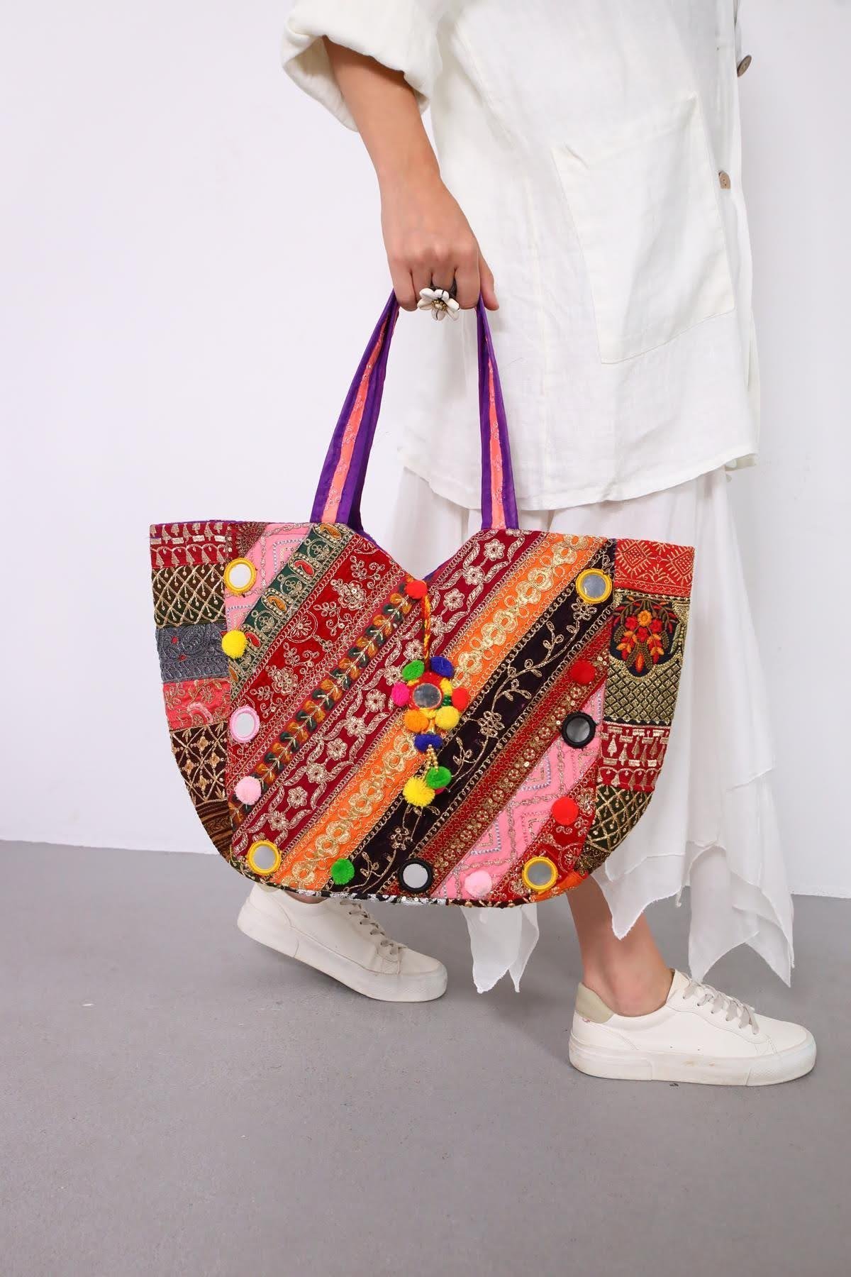 Mor İşlemeli Aynalı Patchwork Çanta - Şaman Butik Mor İşlemeli Aynalı Patchwork Çanta