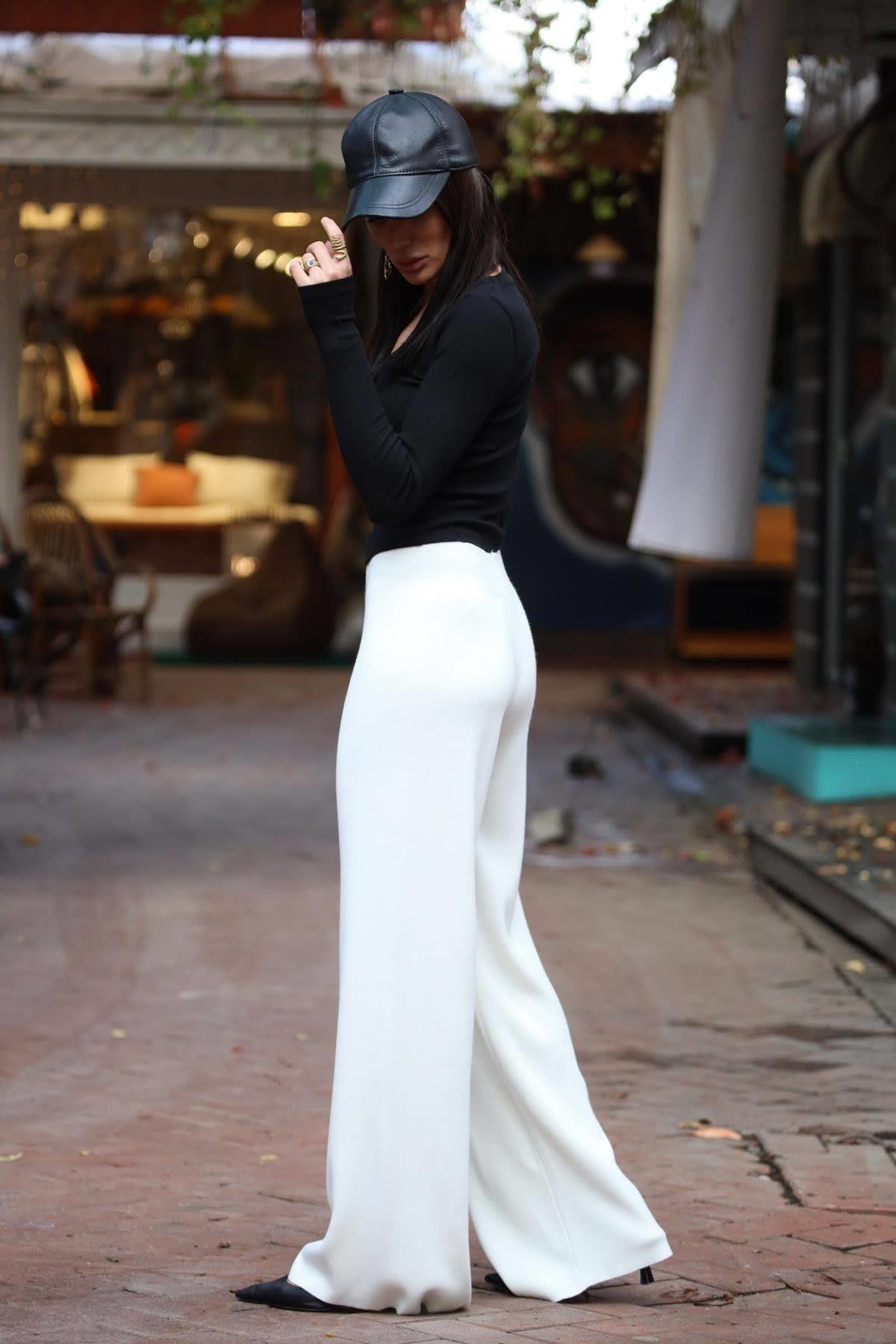 Beyaz Beli Lastikli Triko Pantolon