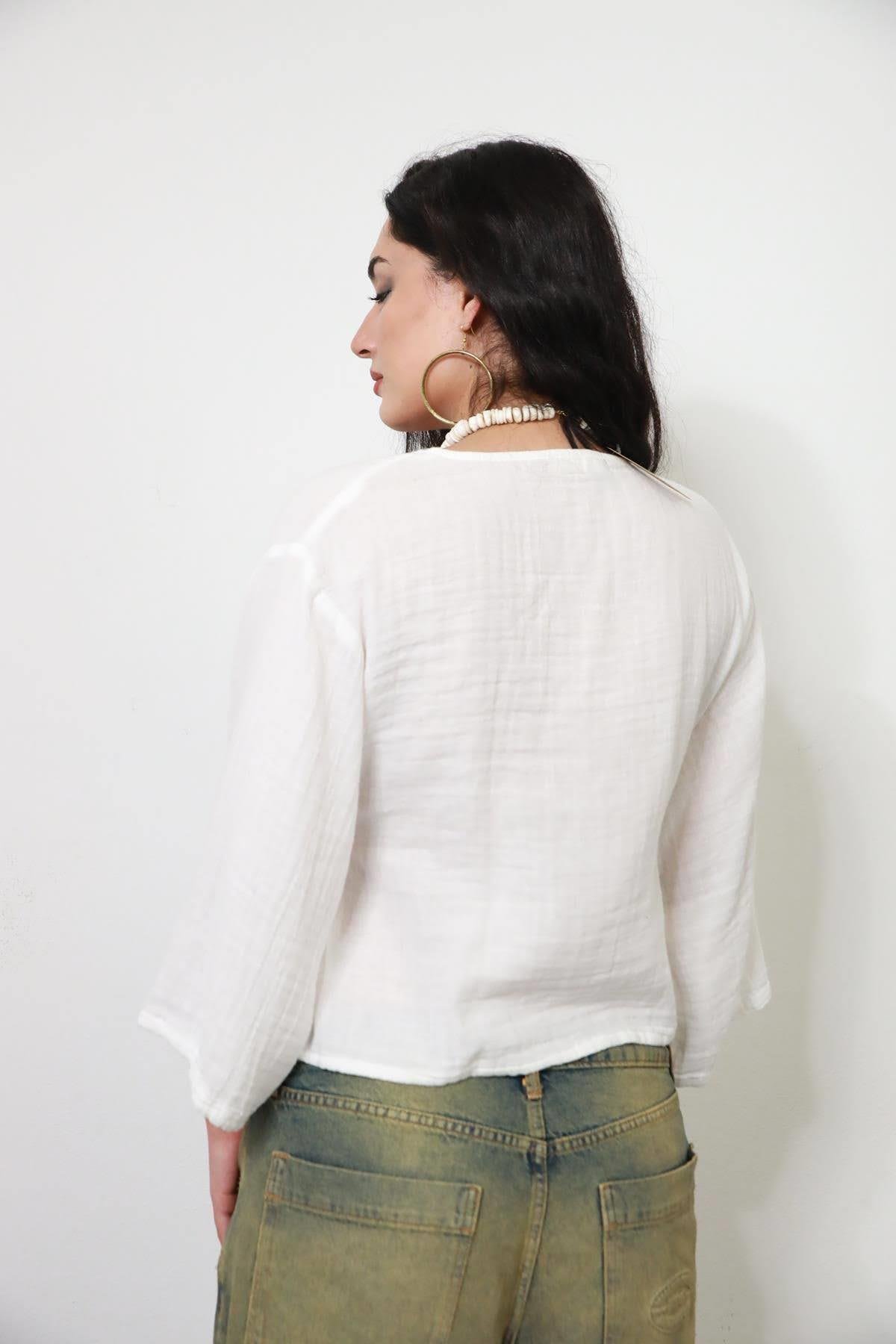 Beyaz İp Bağlamalı Crop Bluz
