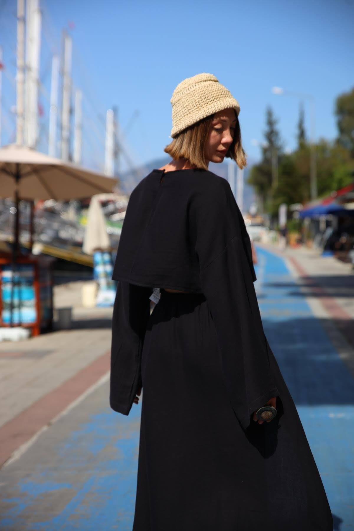 Siyah Yırtmaçlı Etek ve Crop Takım - Şaman Butik Siyah Yırtmaçlı Etek ve Crop Takım