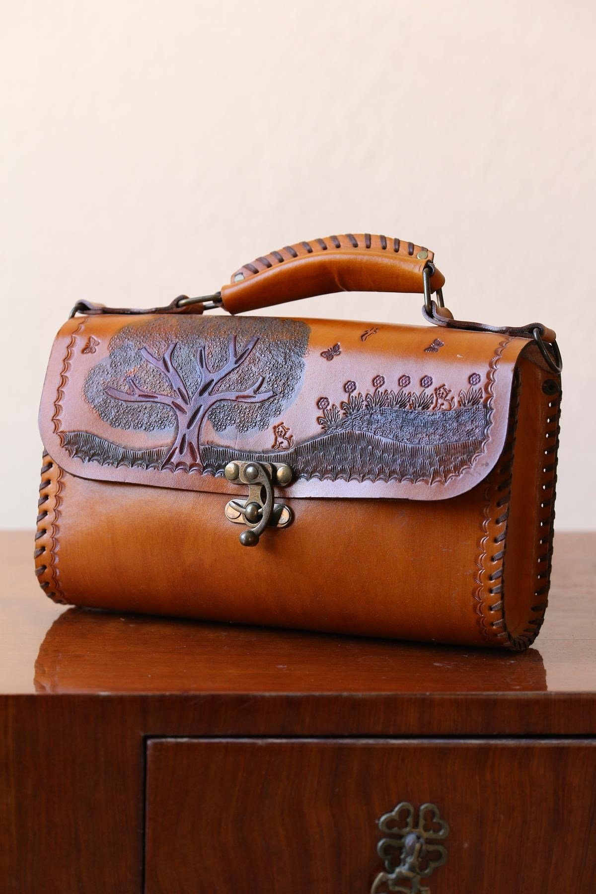 Taba Desenli El Yapımı Deri Çanta - Şaman Butik Taba Desenli El Yapımı Deri Çanta