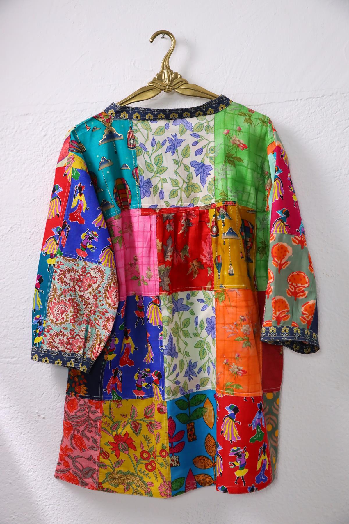  Pastel Lacivert Yakası Düğmeli Patchwork Tunik