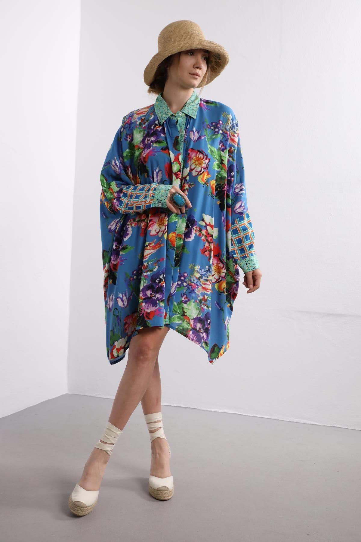 Mavi Desenli Oversize Yarasa Kol Elbise - Şaman Butik Mavi Desenli Oversize Yarasa Kol Elbise