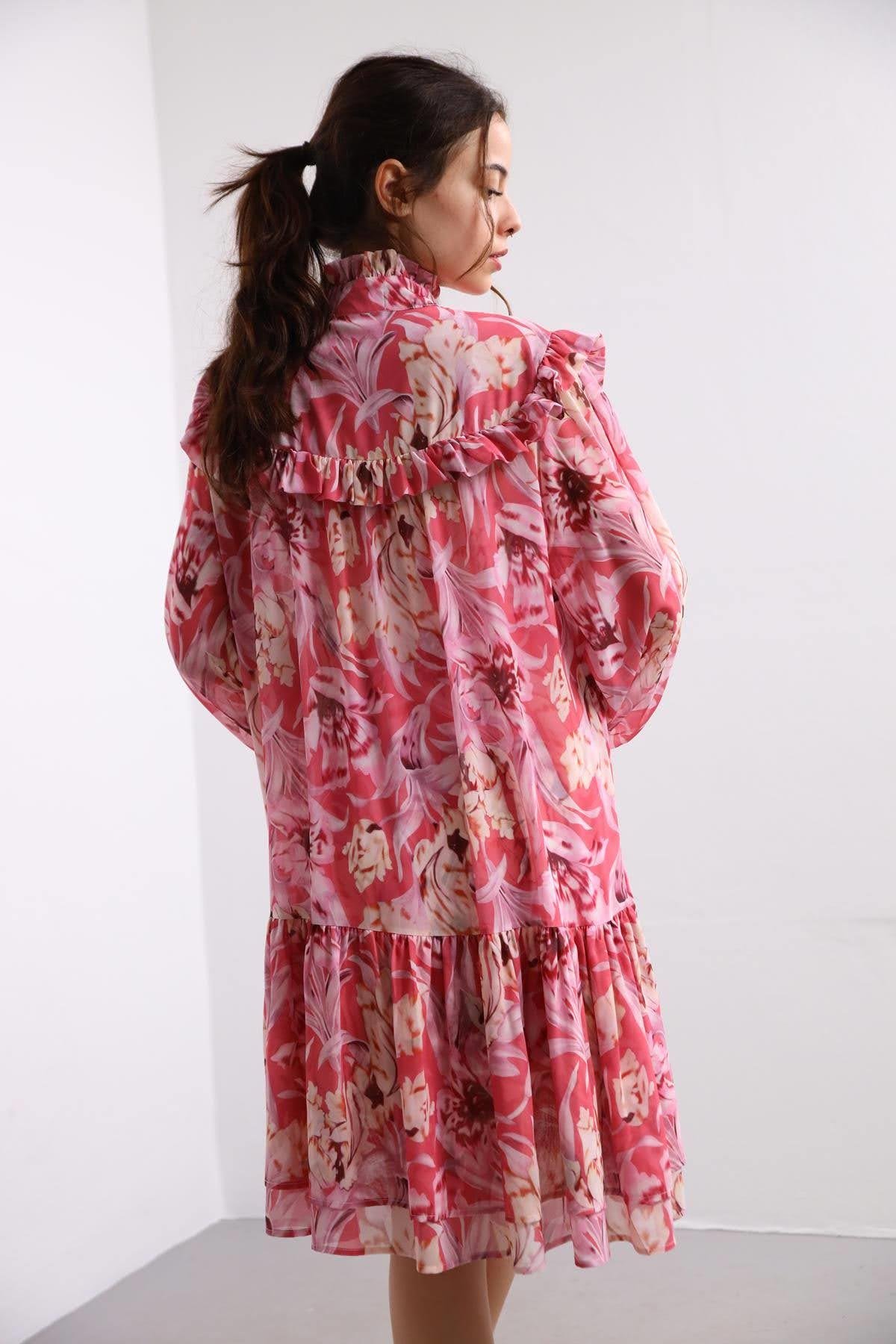 Pembe Desenli Omzu Fırfırlı Şık Elbise - Şaman Butik Pembe Desenli Omzu Fırfırlı Şık Elbise