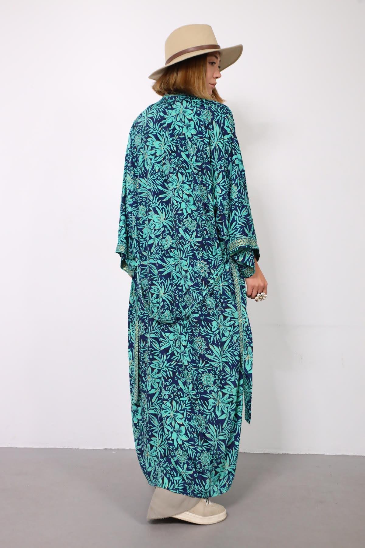 Lacivert Yaprak Desenli Gold Detaylı Kaftan - Şaman Butik Lacivert Yaprak Desenli Gold Detaylı Kaftan